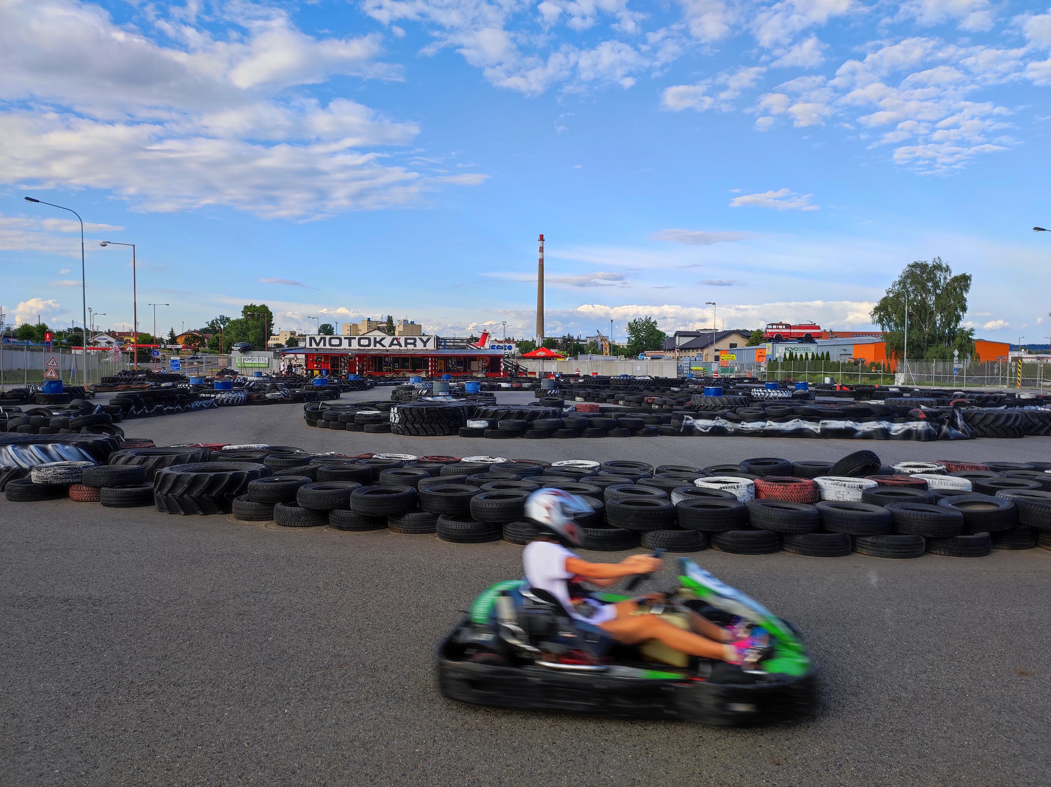 MOTOKÁRY Staré Město foto 2