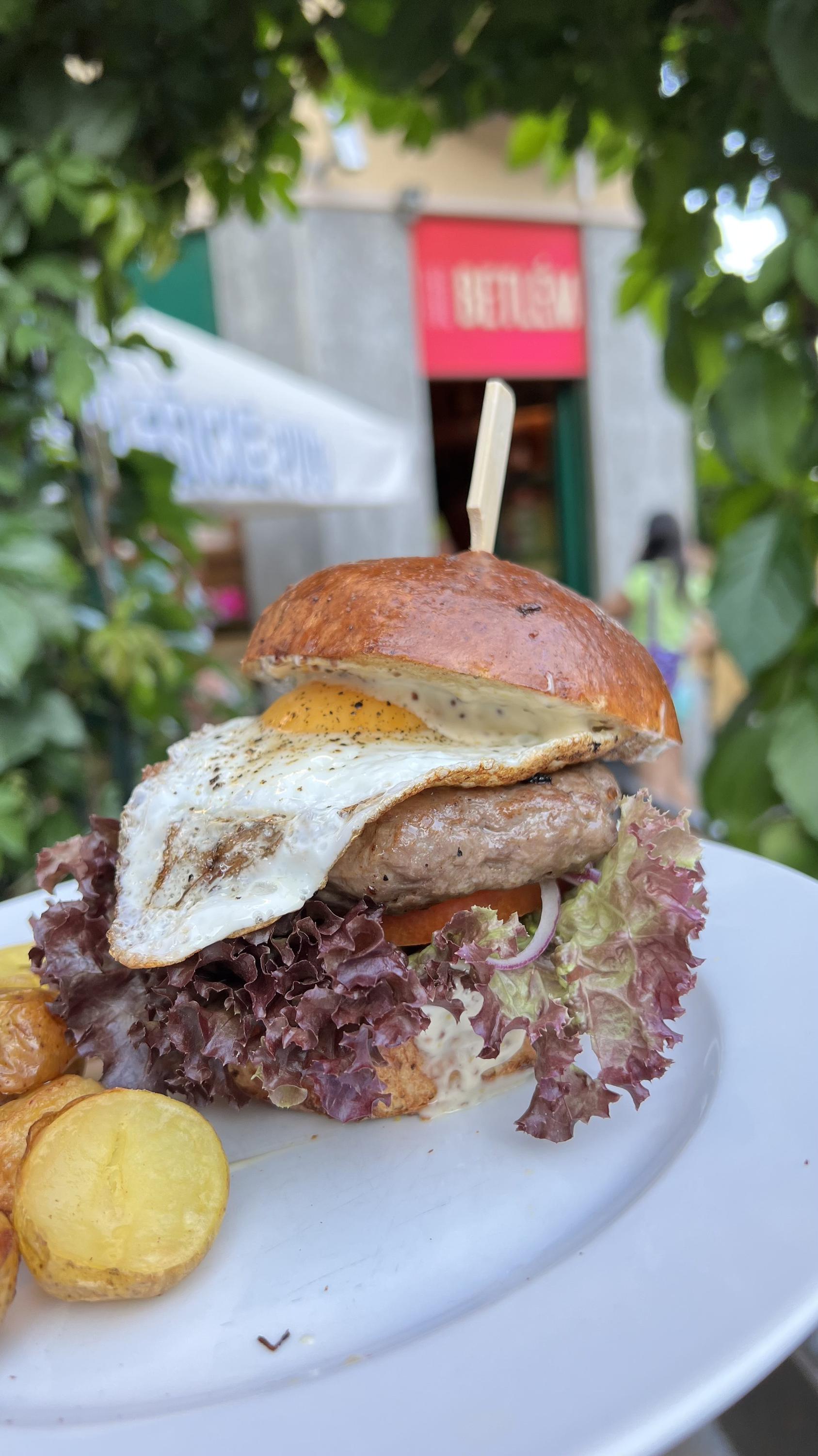 Restaurant dalešického pivovaru BETLÉM foto 4