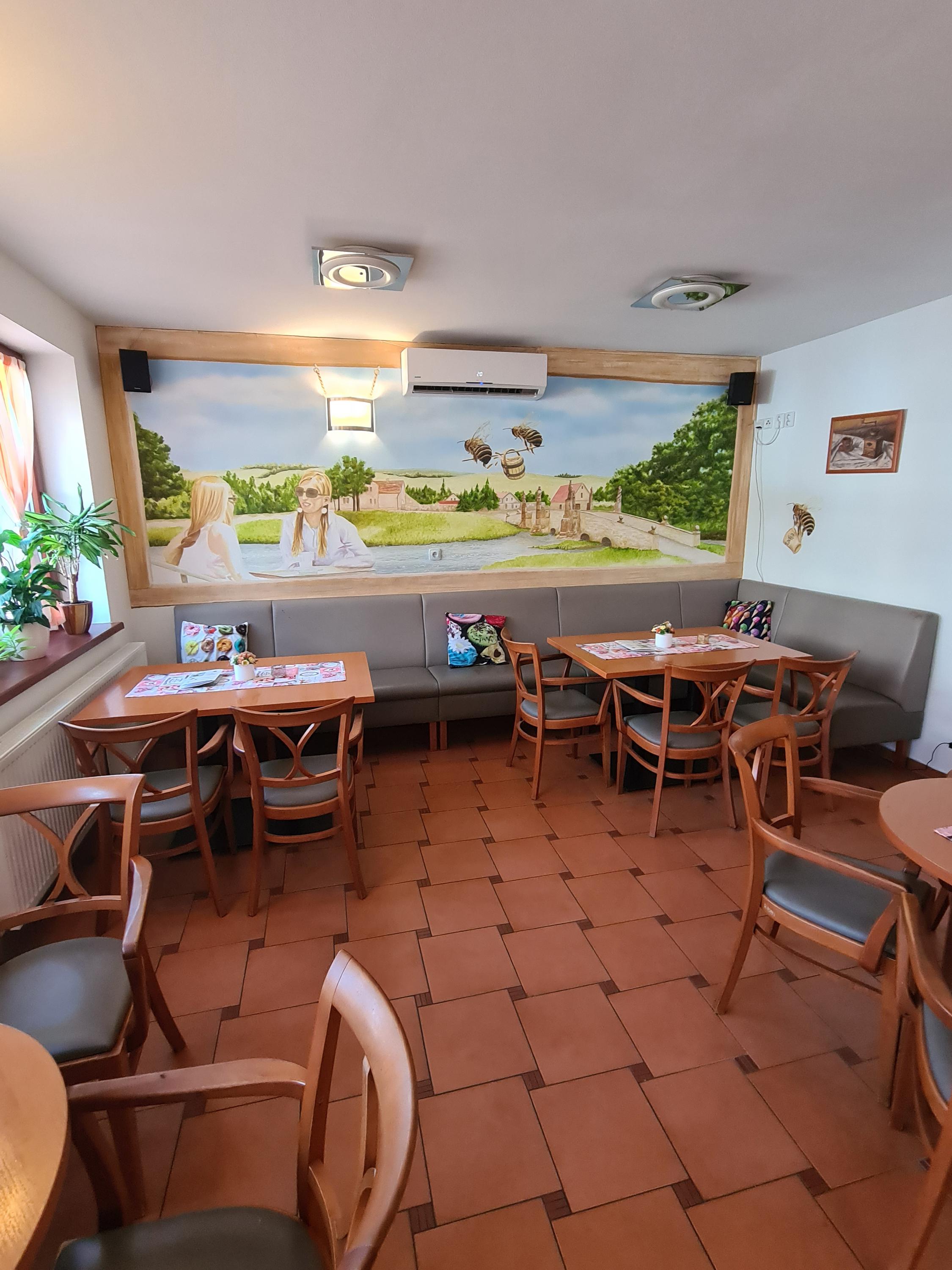 Medová kavárna foto 5