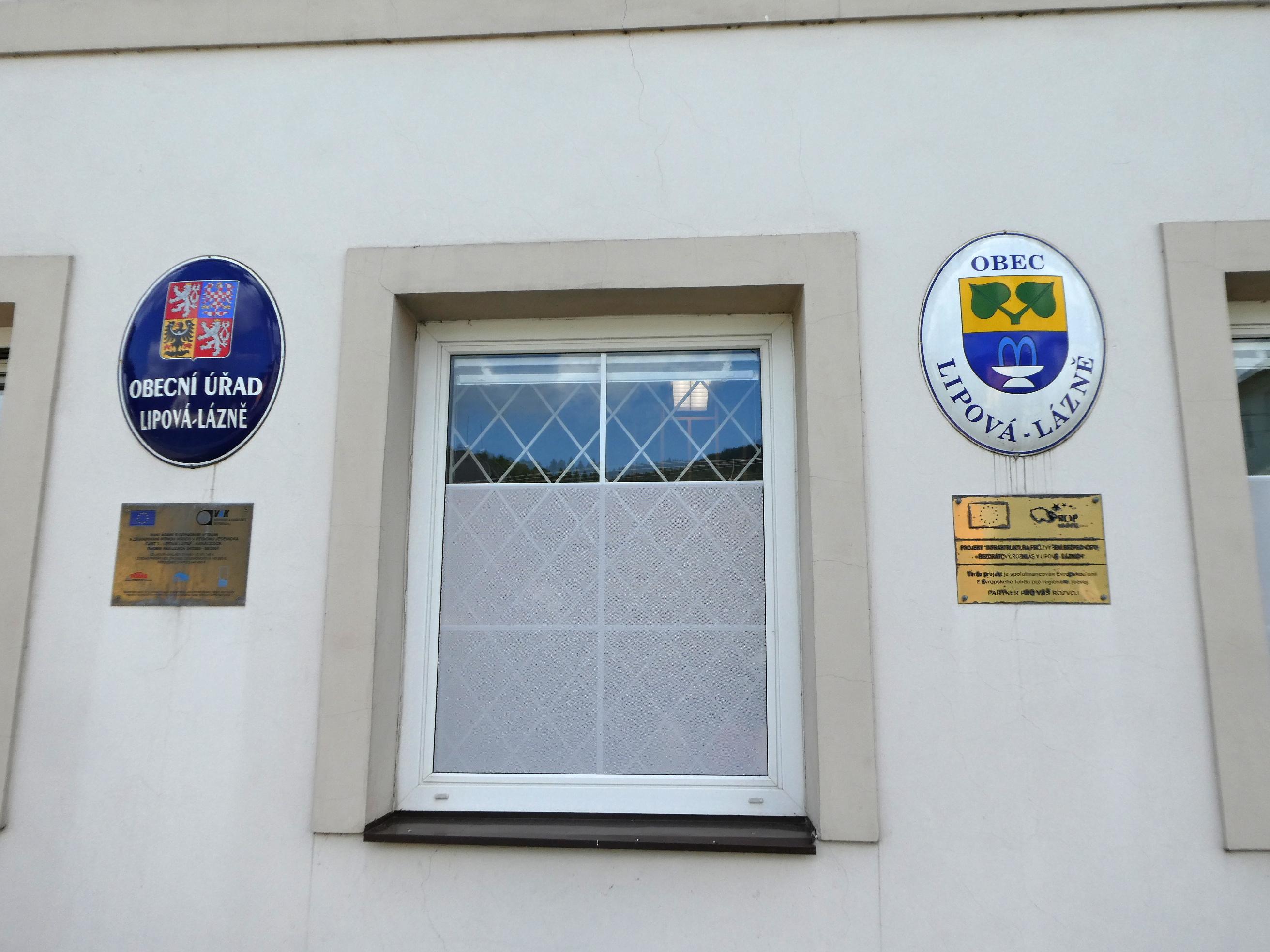 Lipová - lázně - obecní úřad foto 2