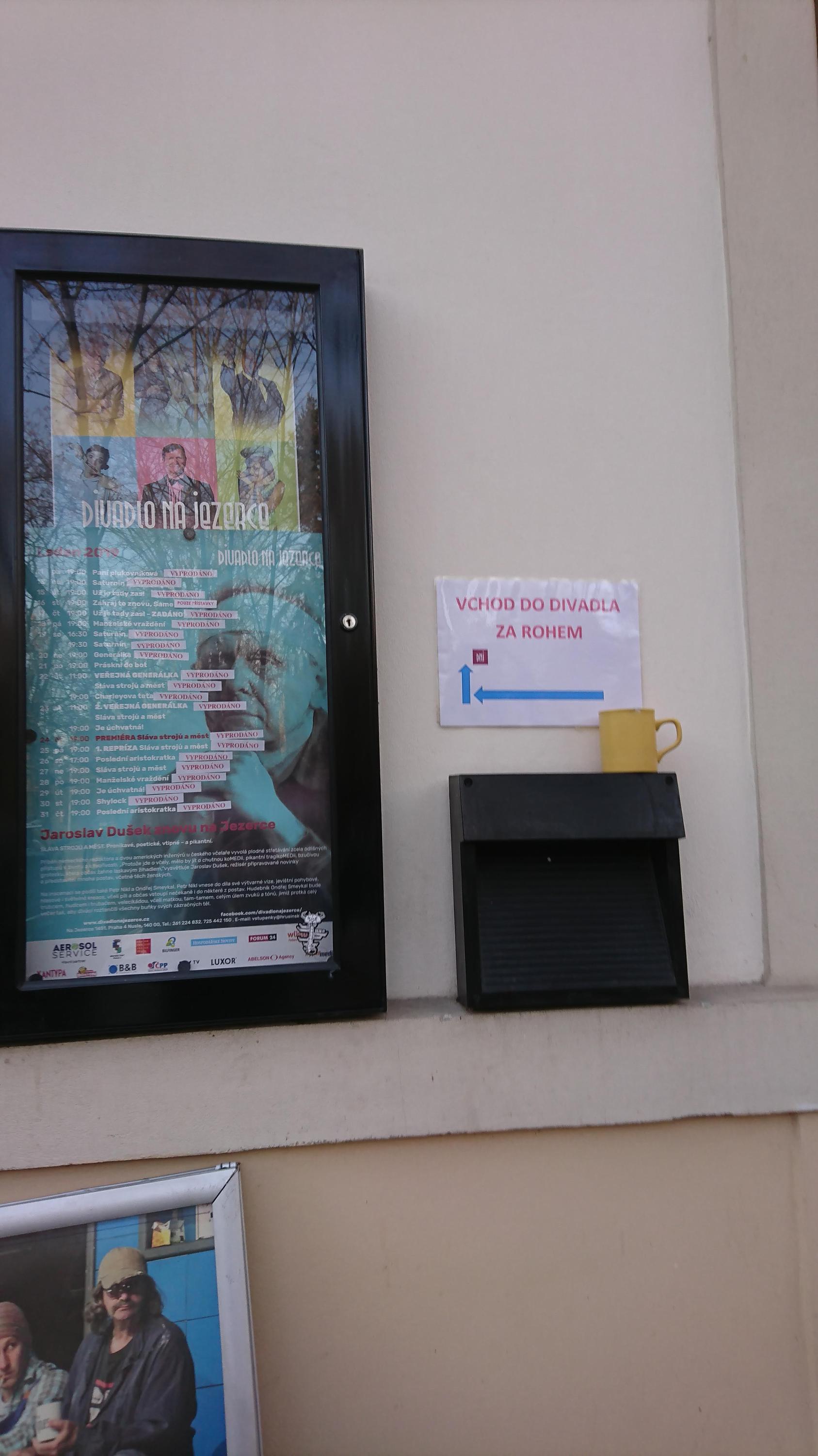 Divadlo Na Jezerce foto 5
