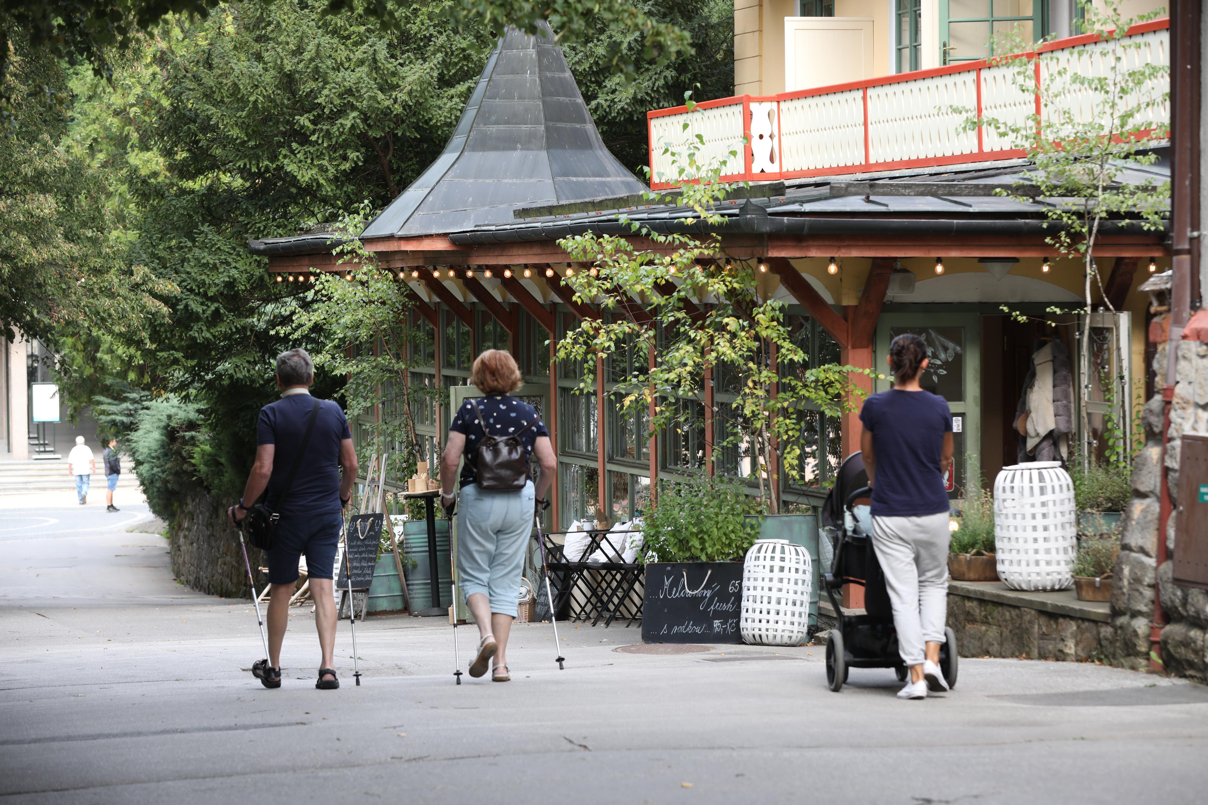 Kavárna v Myslivně foto 6