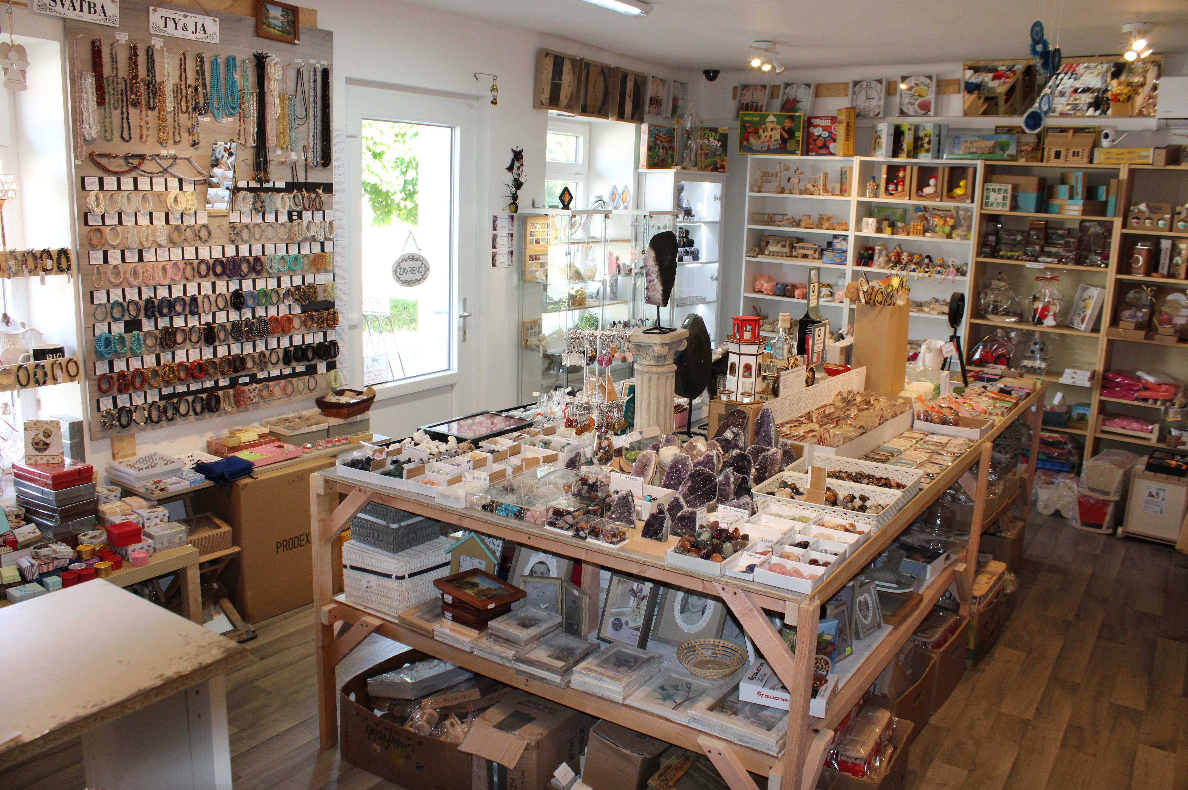 DÁRKY - SVĚT KAMENŮ - ŠPERKY