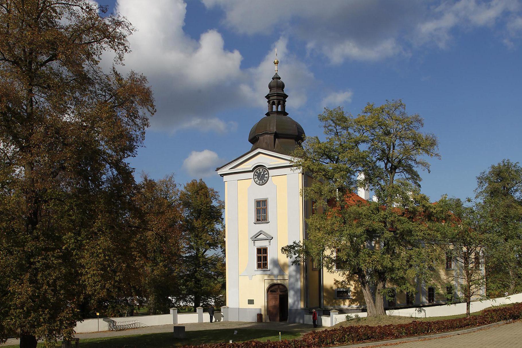 Zámecký areál Ctěnice – Muzeum Prahy foto 2