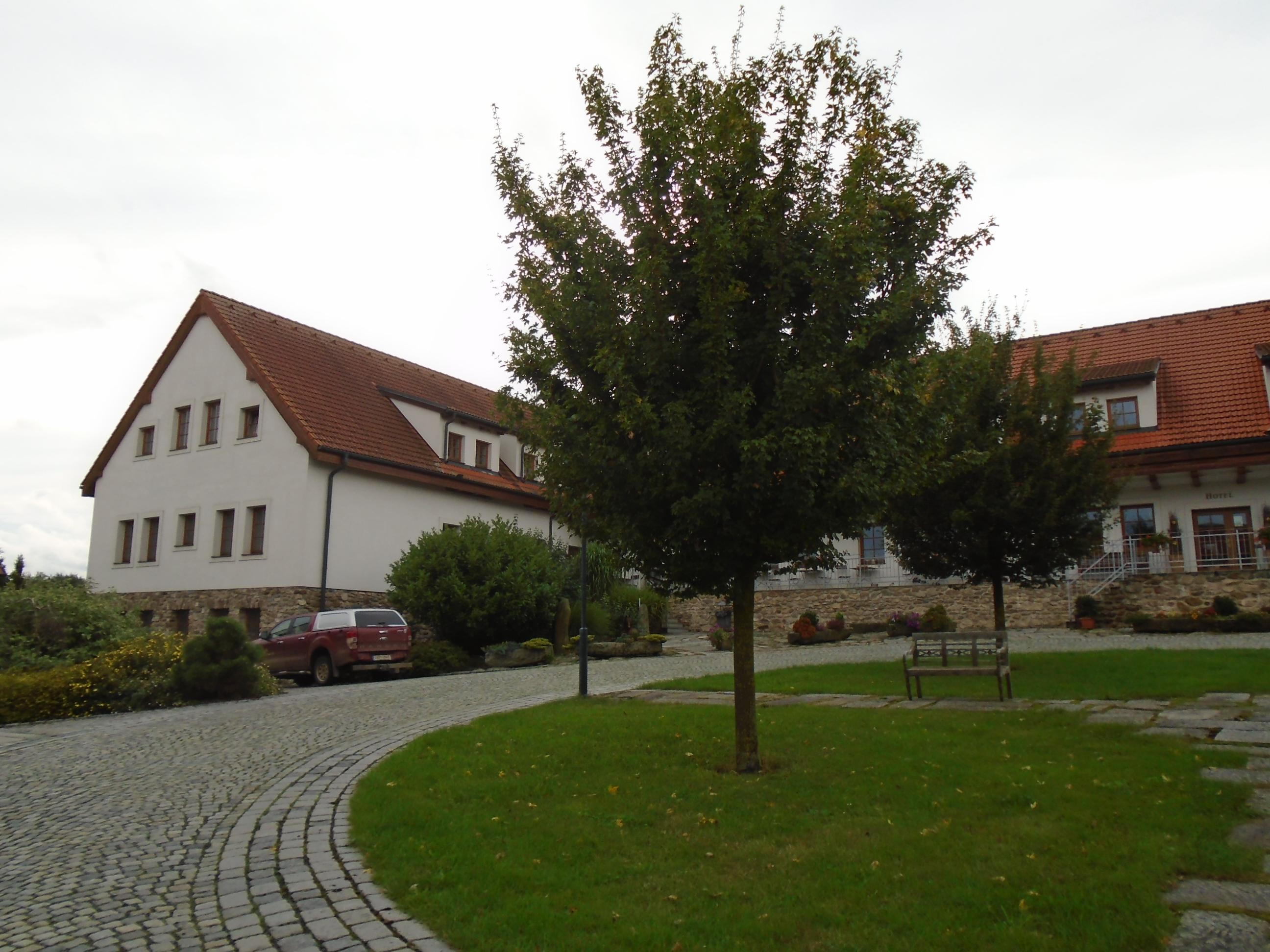 Hotel Dvůr Krutěnice foto 6