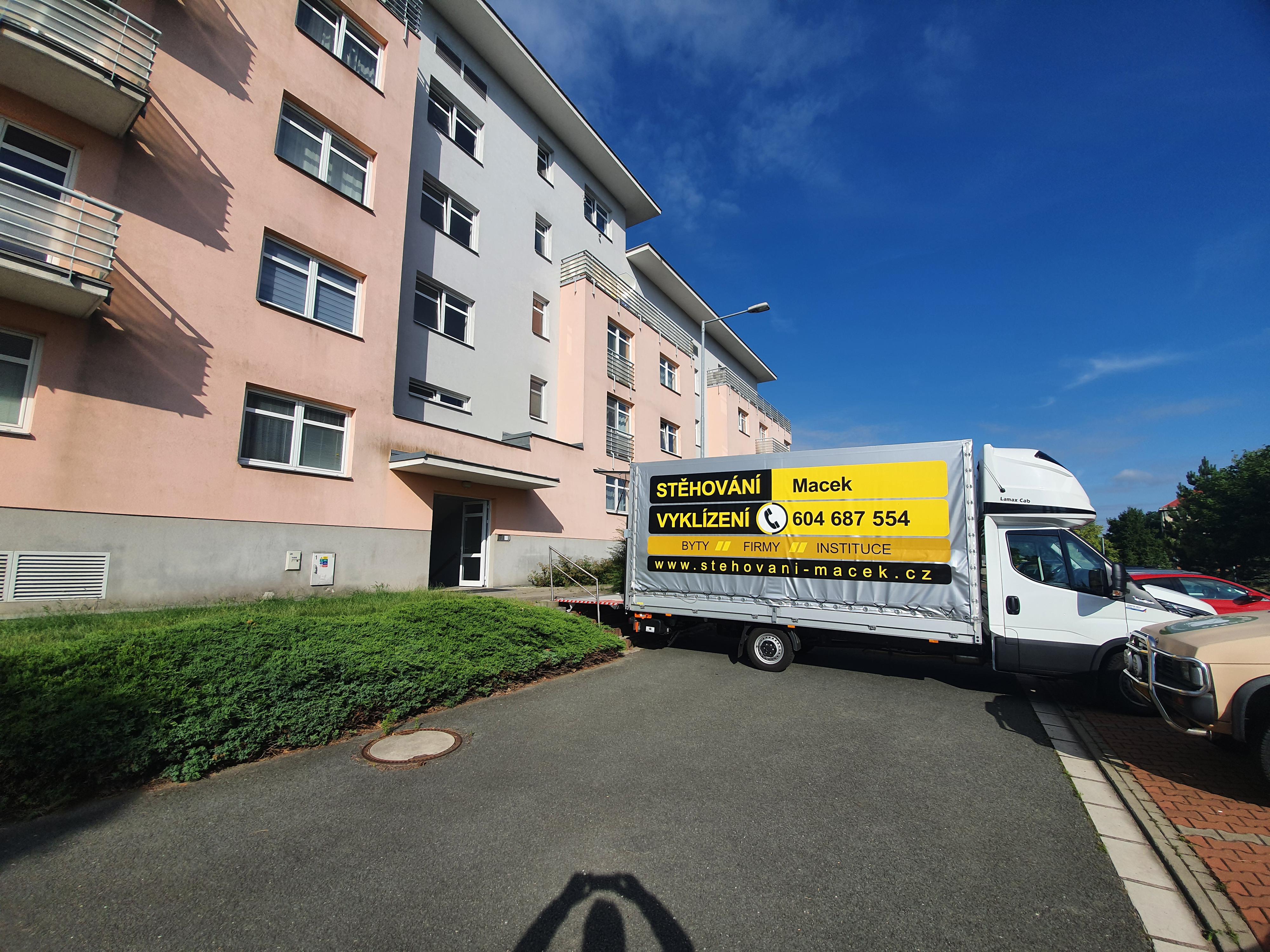 Stěhování Vyklízení Macek foto 2