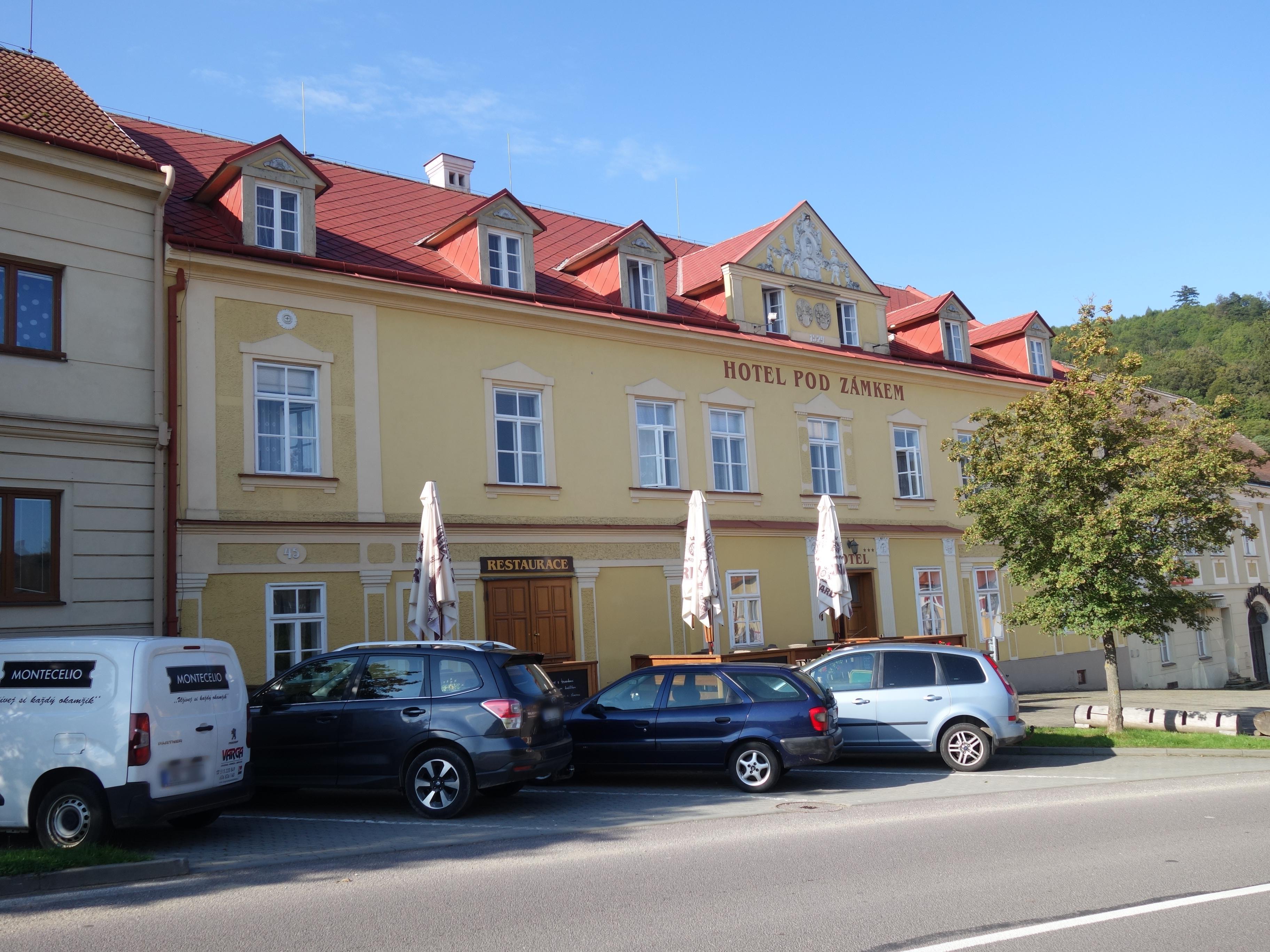 Restaurace Hotelu Pod Zámkem foto 2