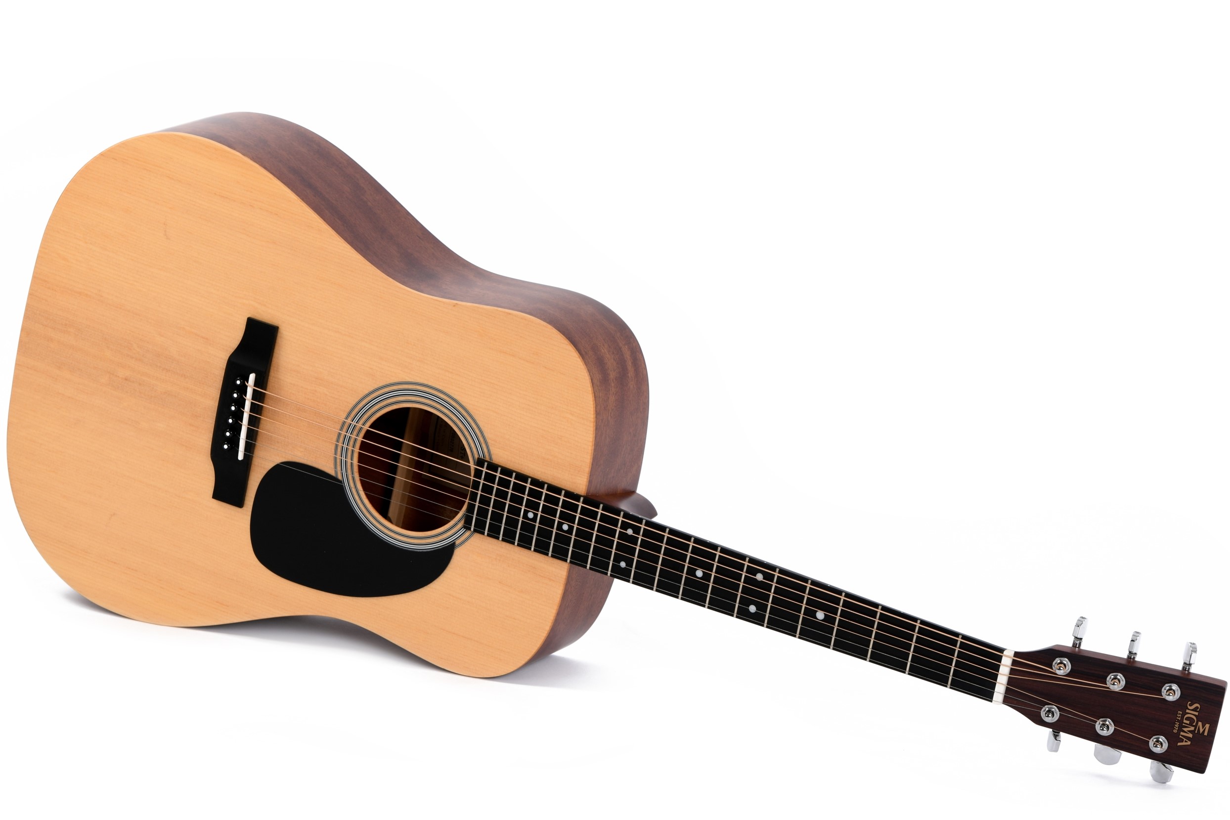 Světově nejprodávanější model značky Sigma Guitars