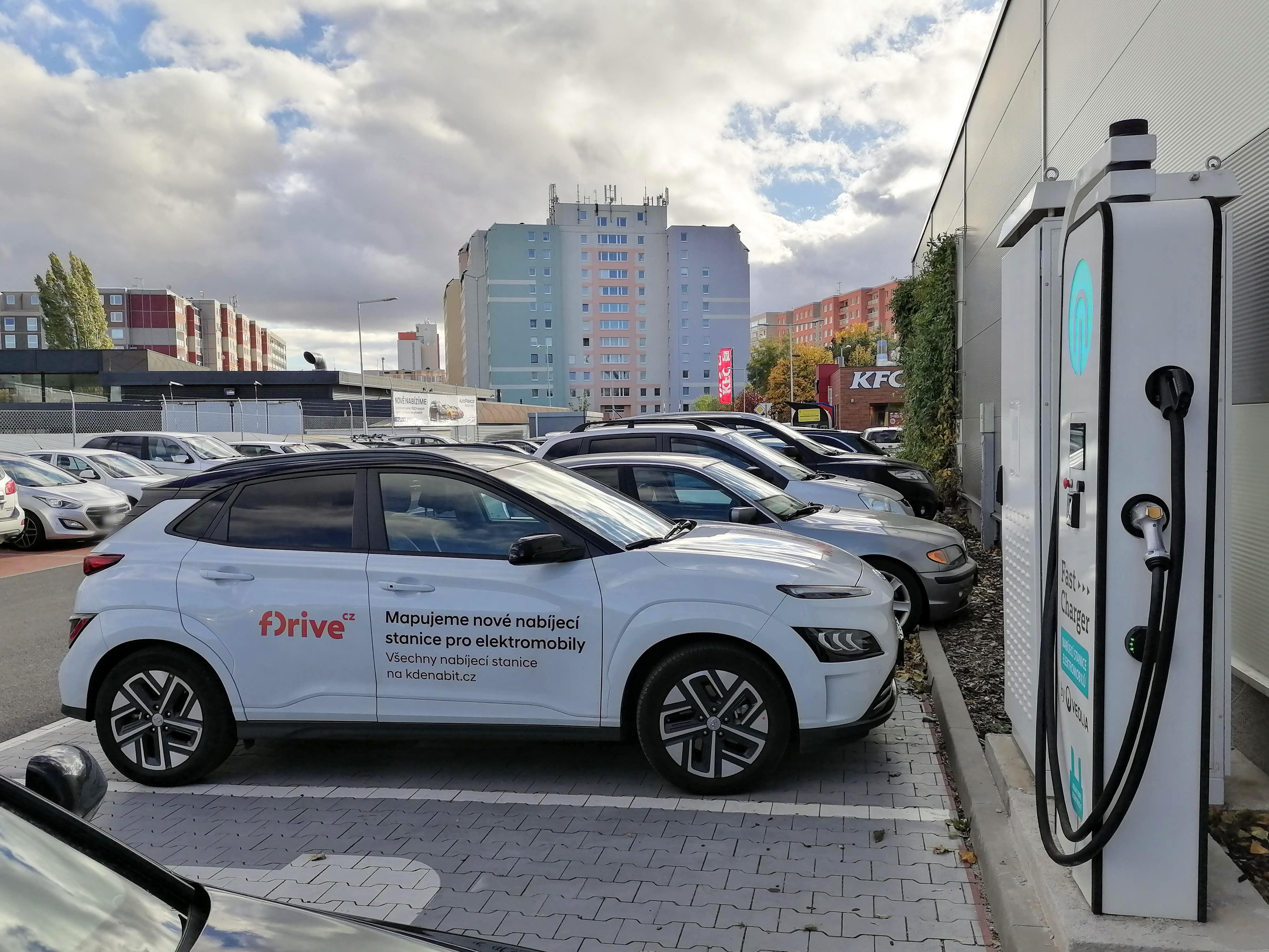 Dobíjecí stanice Polyfazer