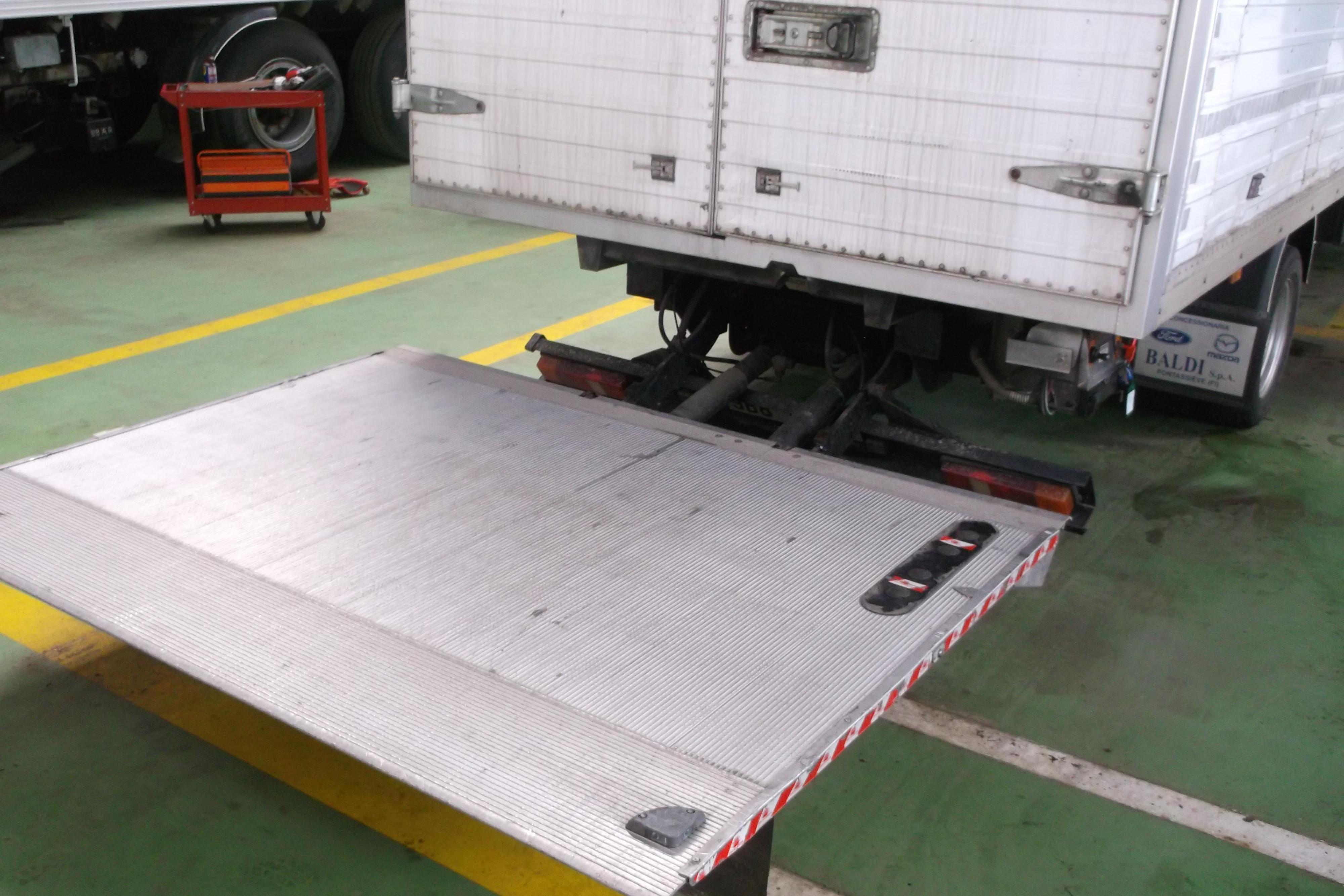 Servis hydraulických čel / soustav / ruk