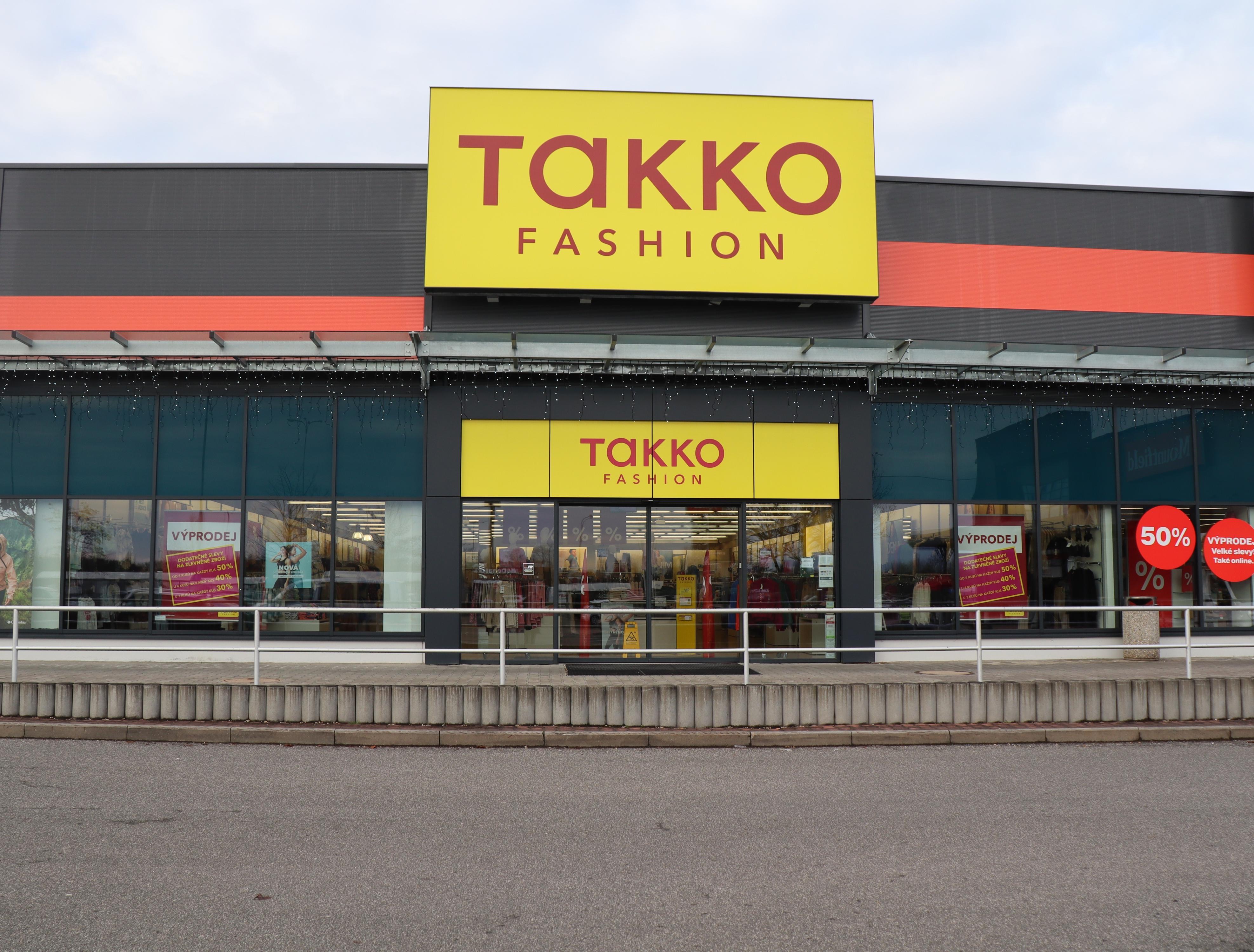 TAKKO FASHION foto 2