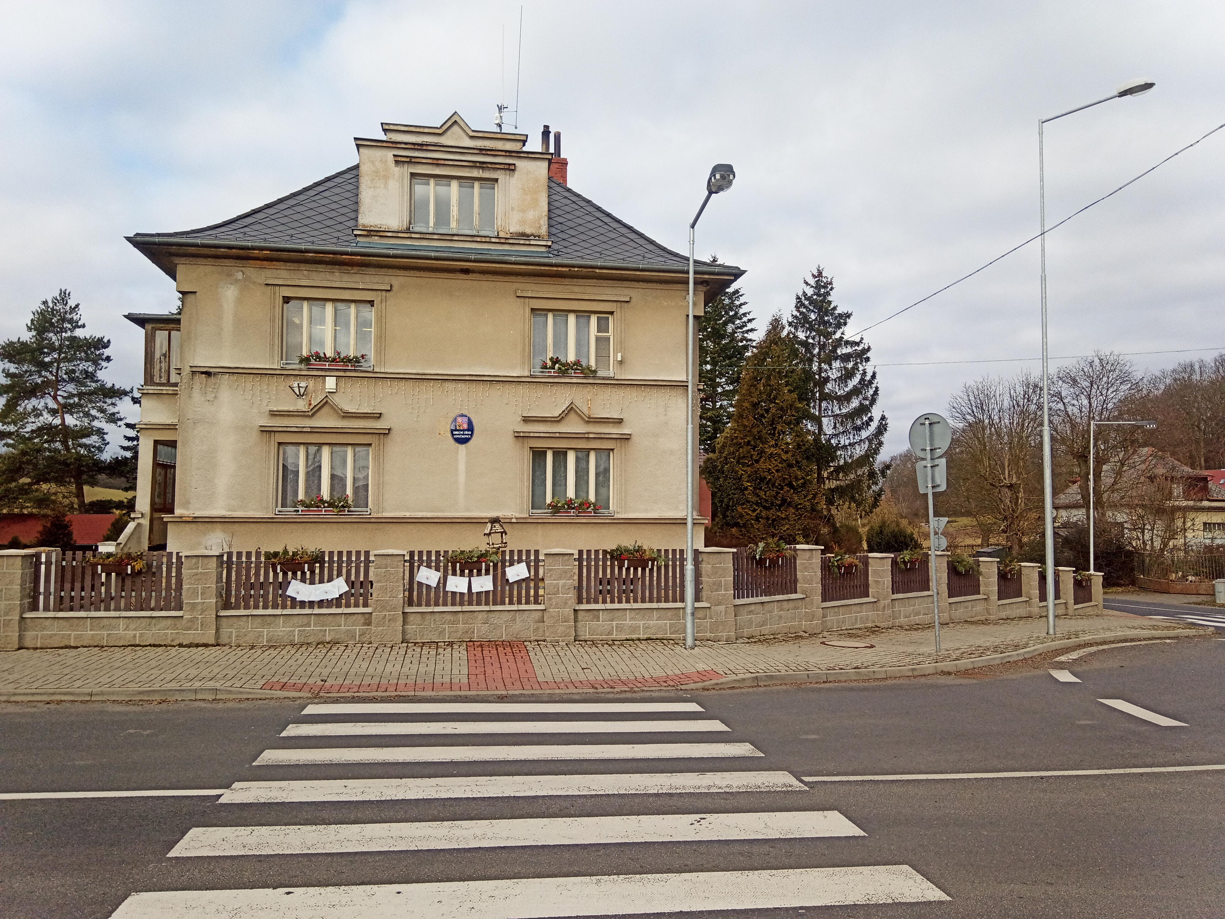 Lovečkovice - obecní úřad