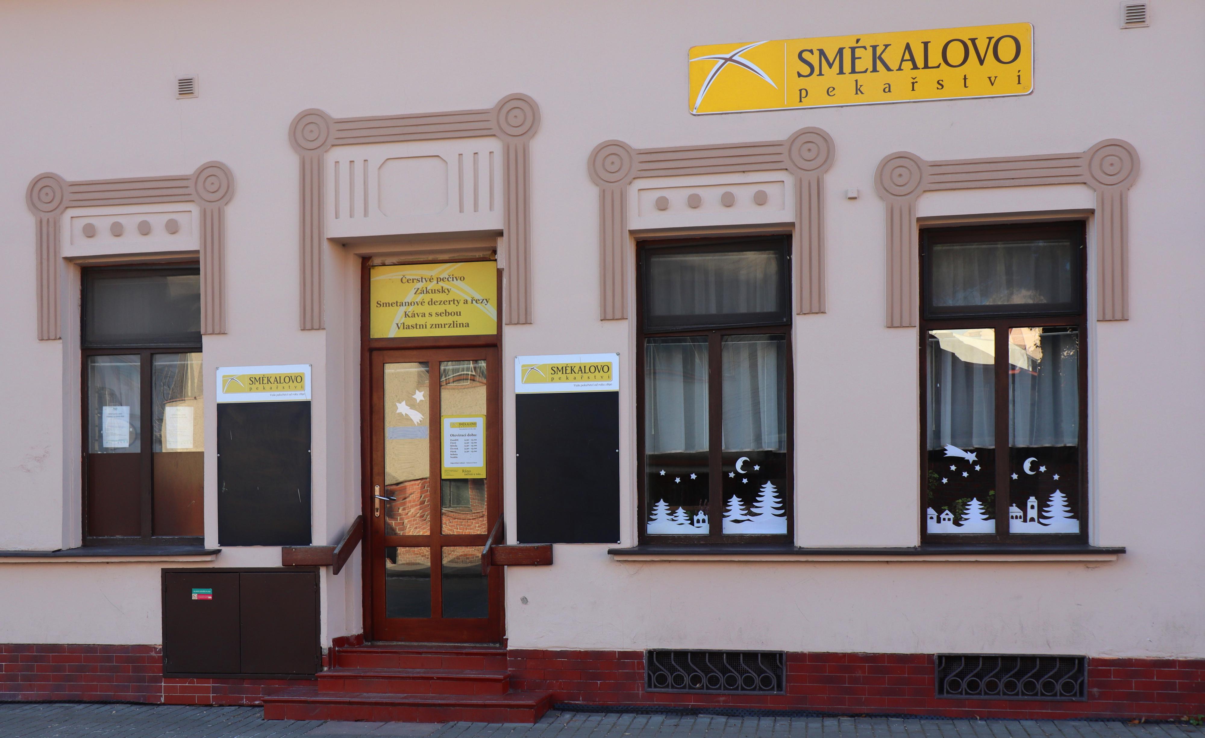 SMÉKALOVO PEKAŘSTVÍ - prodejna na autobusovém nádraží