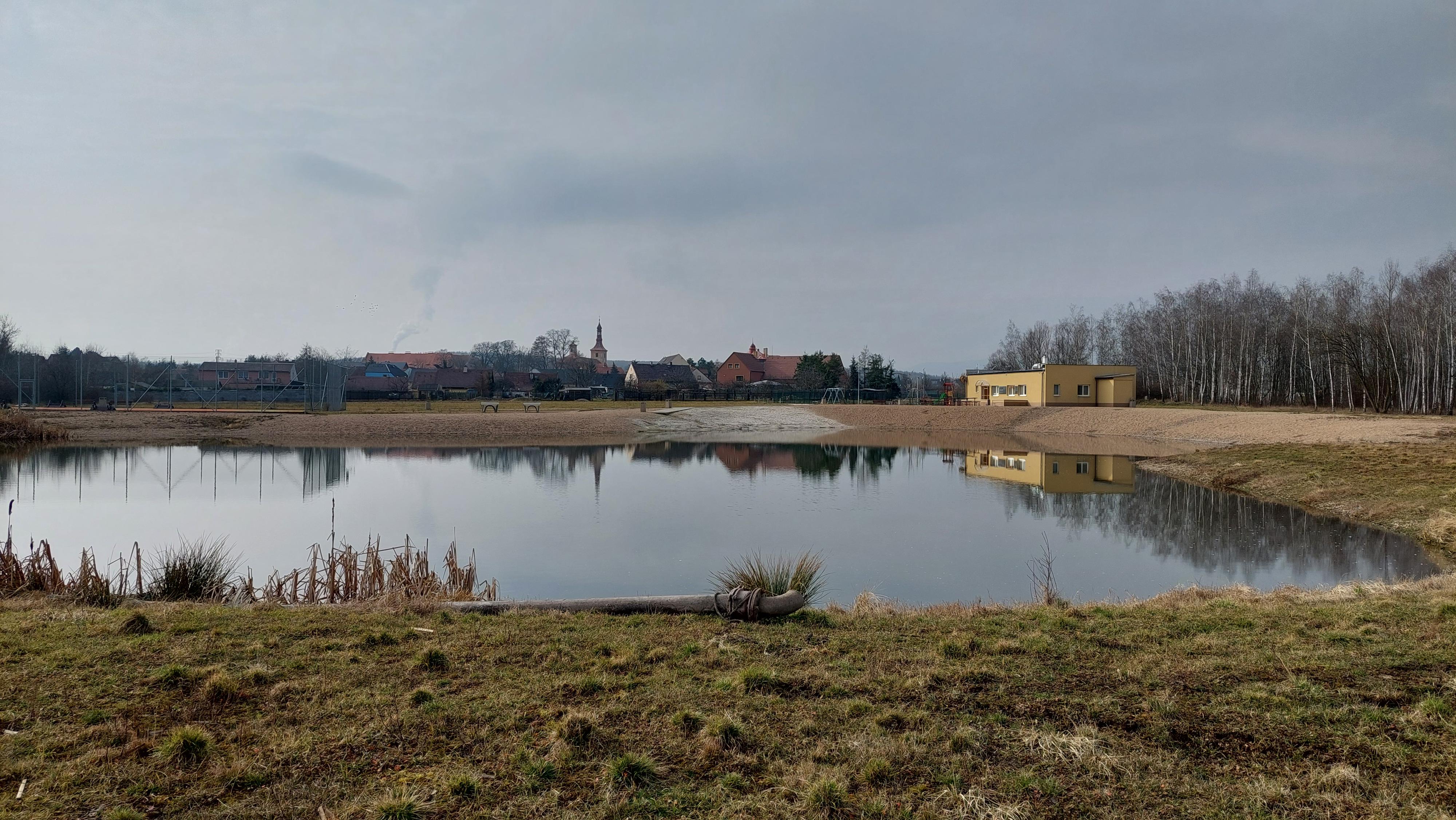 Přírodní koupaliště Mariánské Radčice foto 2