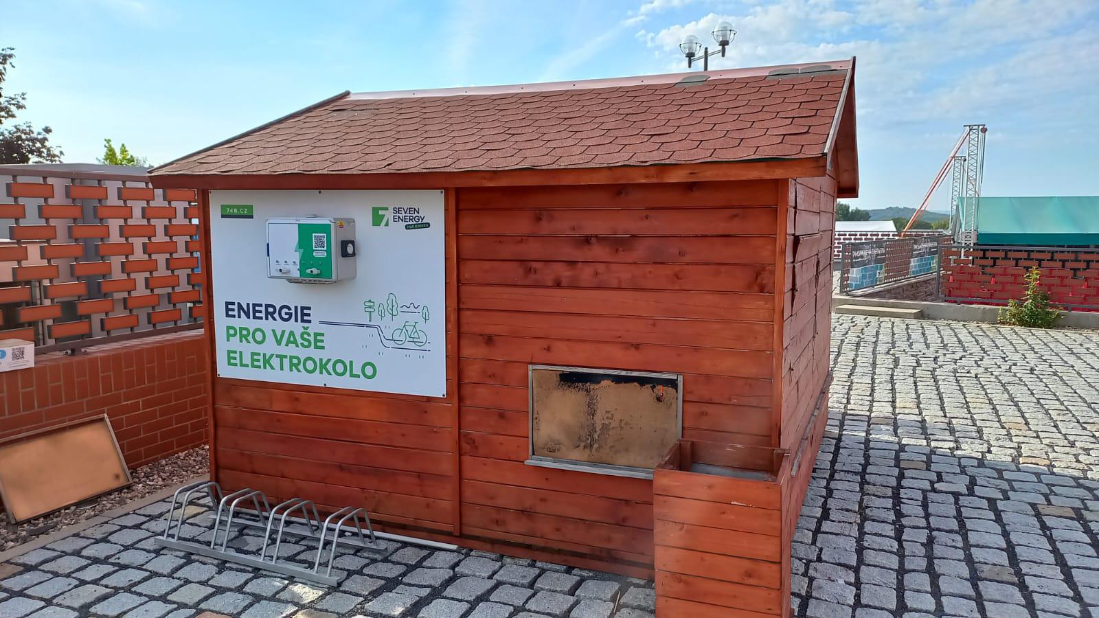 Nabíjecí stanice Zámecké vinařství Třebívlice