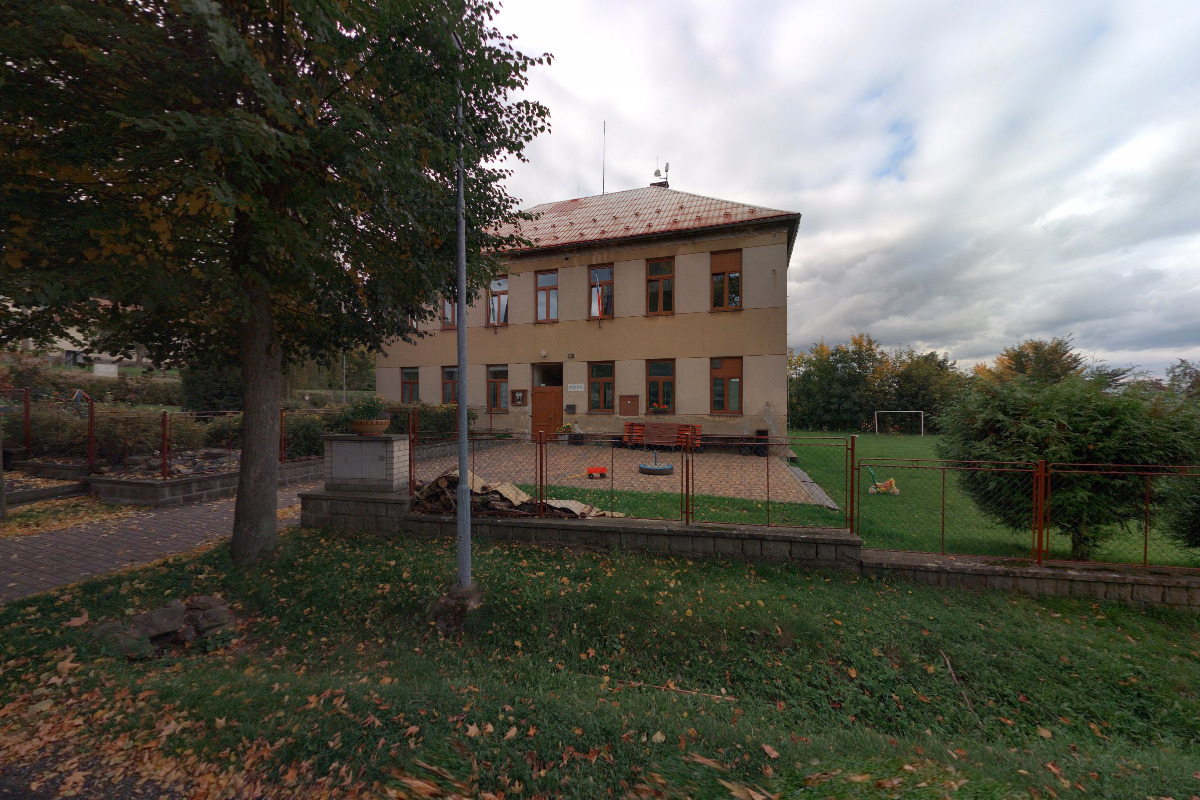 Kouty - obecní úřad foto 3