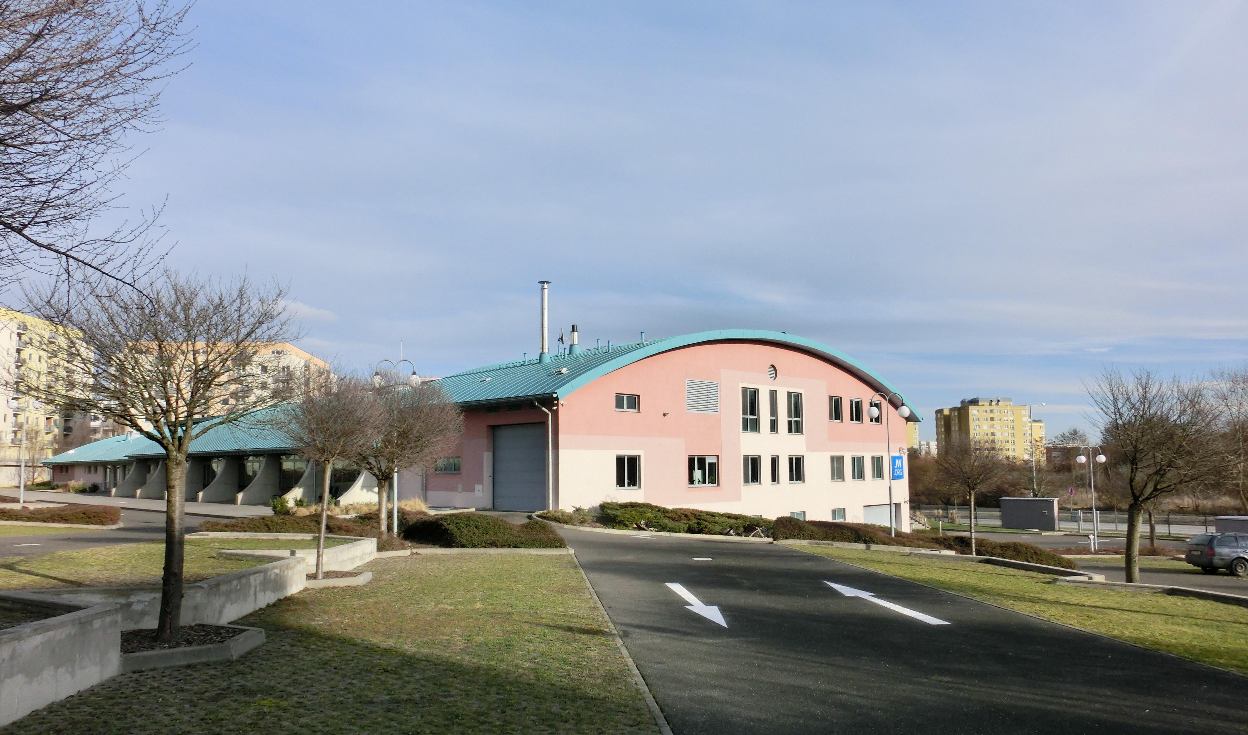 Náboženská společnost Svědkové Jehovovi foto 3