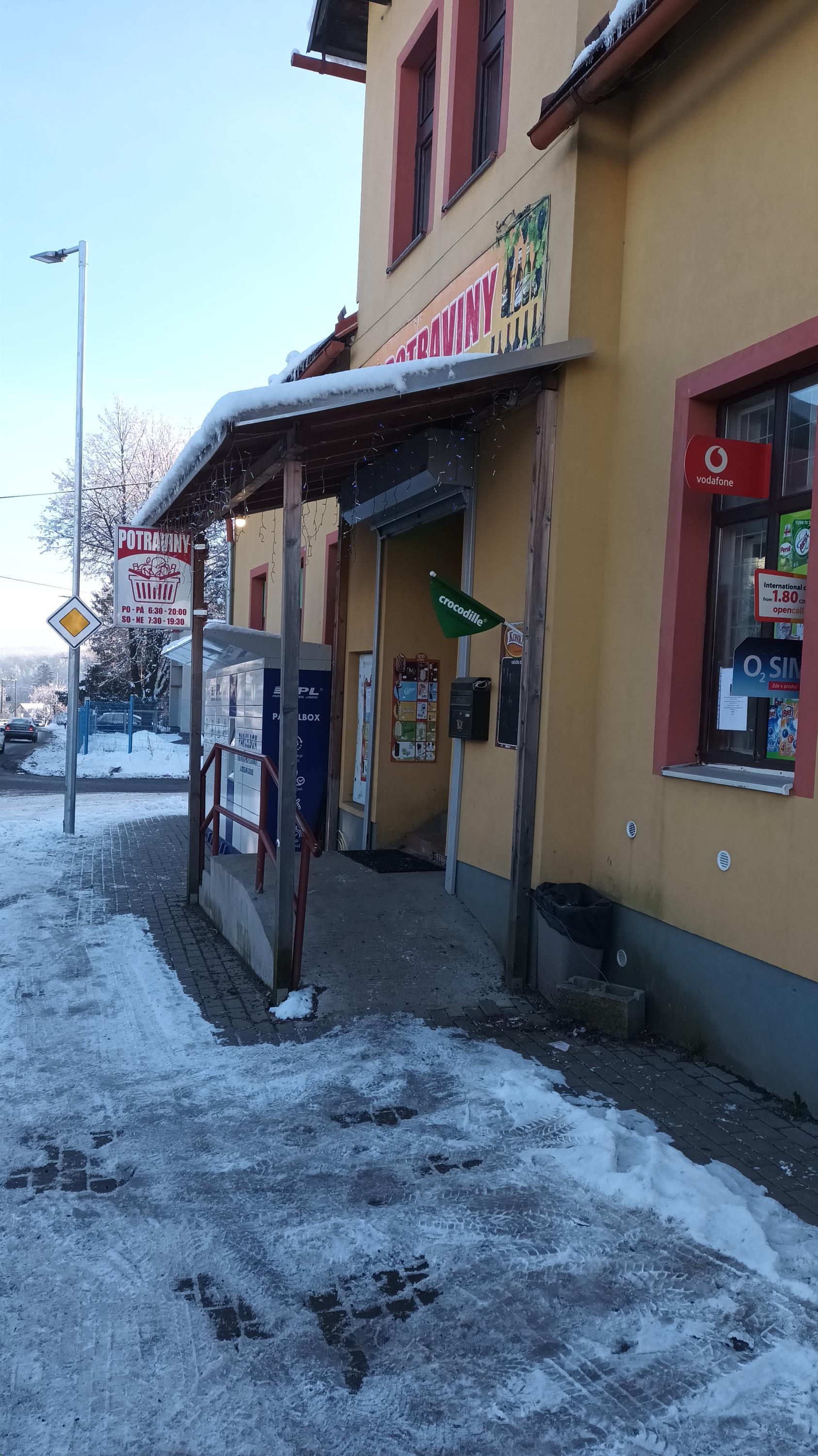 Prodejna se smíšeným zbožím foto 2