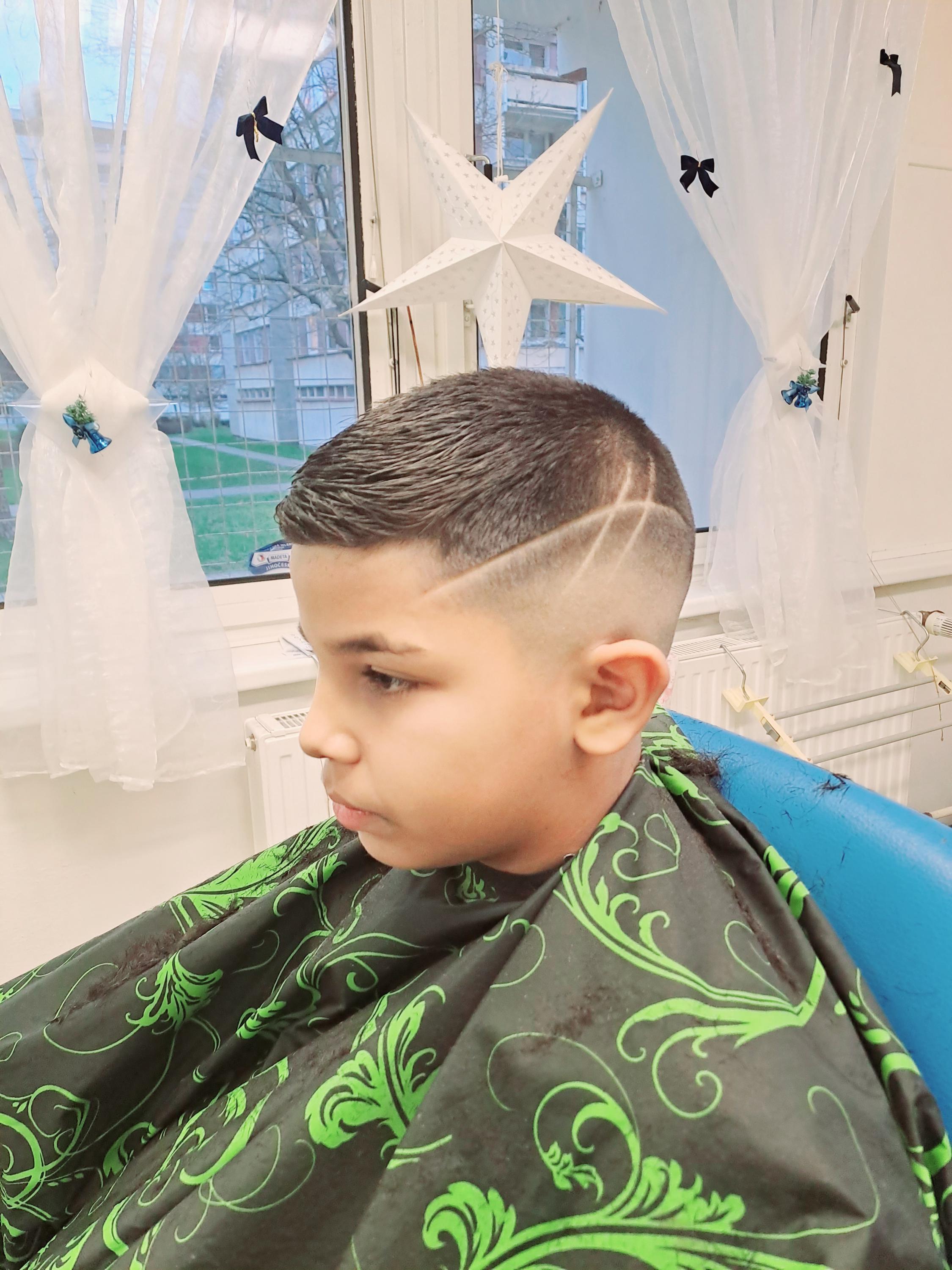 Kadeřnictví Denisa Hanzlíková foto 4