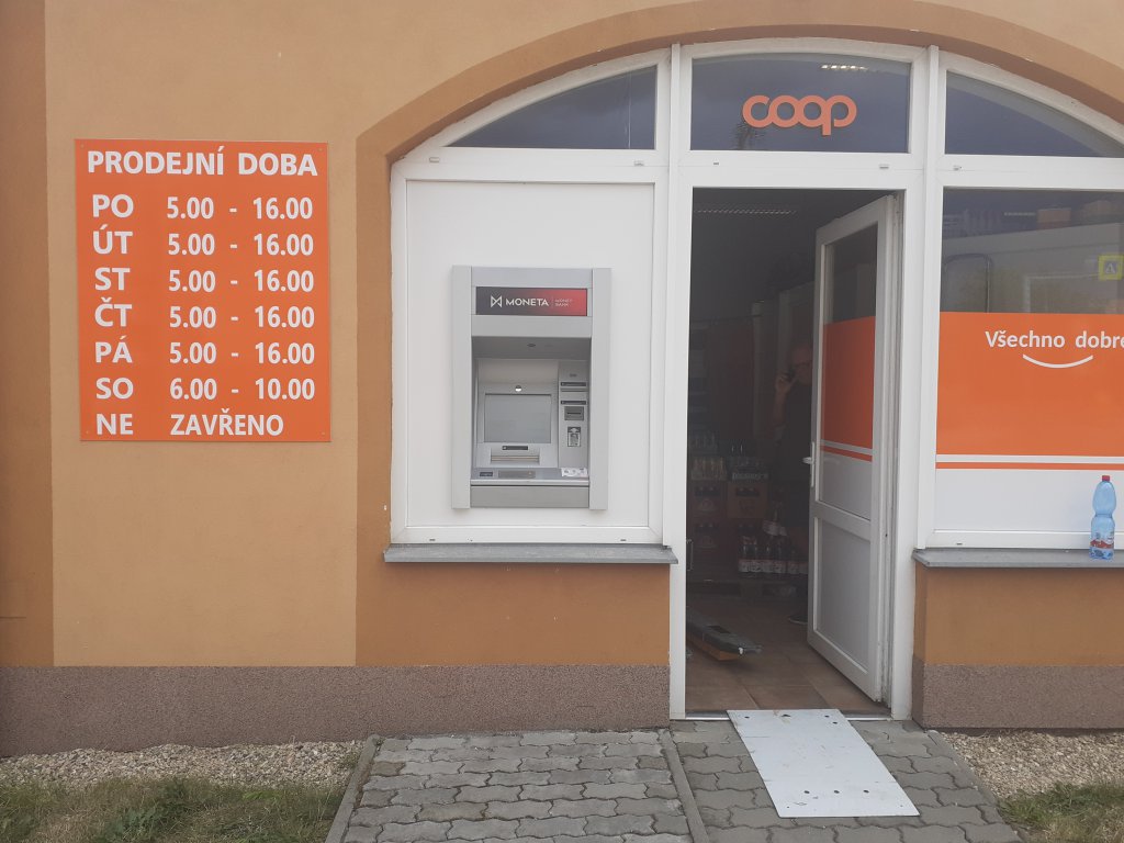 Bankomat MONETA Money Bank foto 2