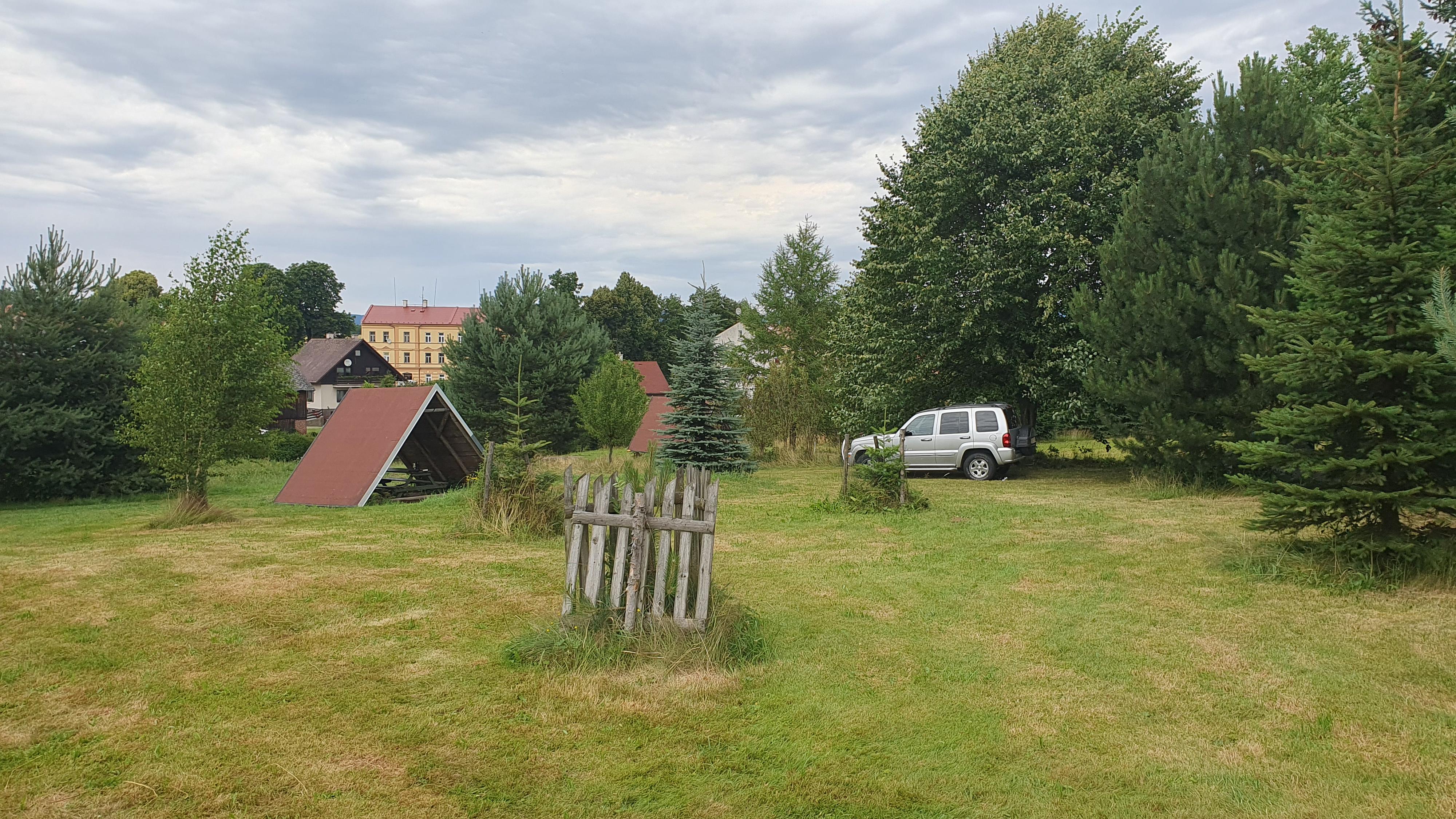 Turistická základna u Nývltů - kemp foto 2