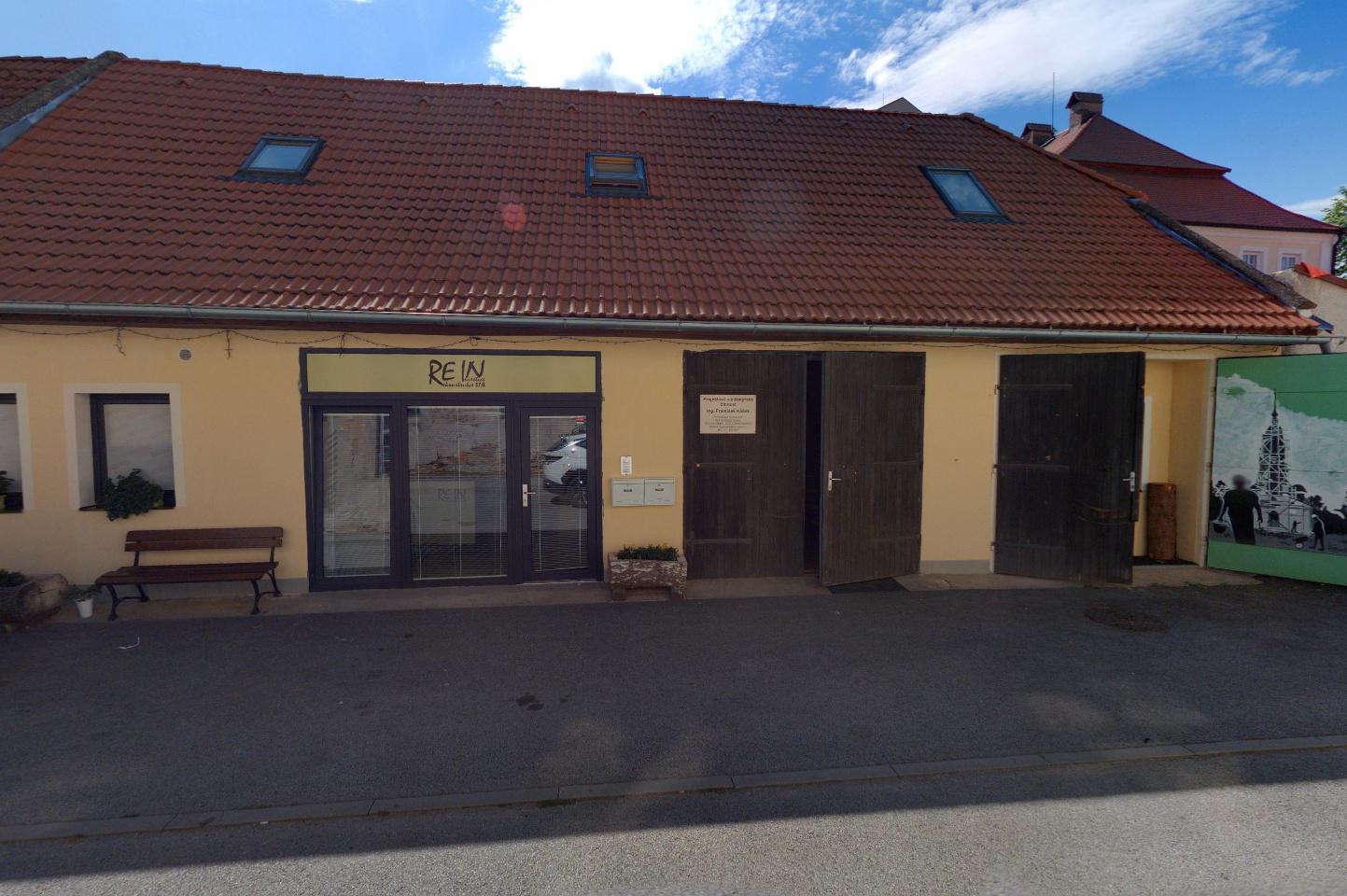 RE IN s.r.o.
