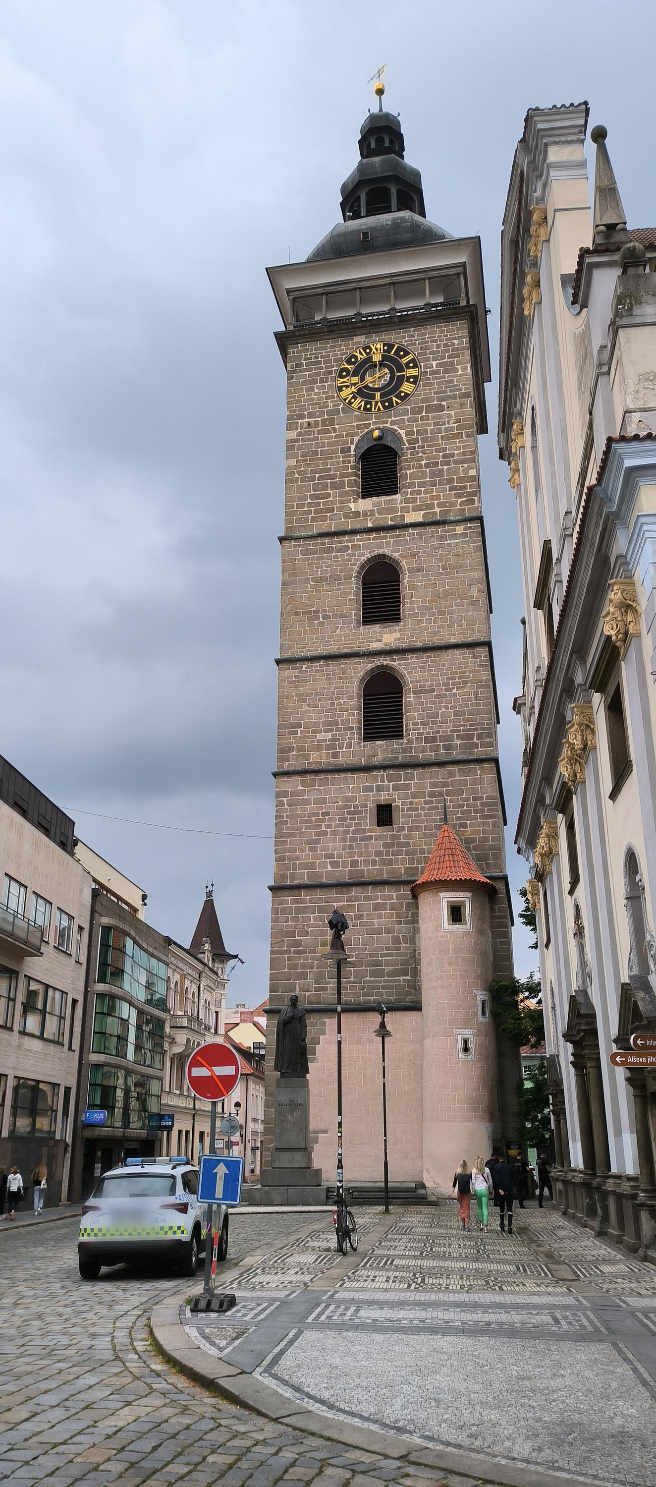 Černá věž foto 2