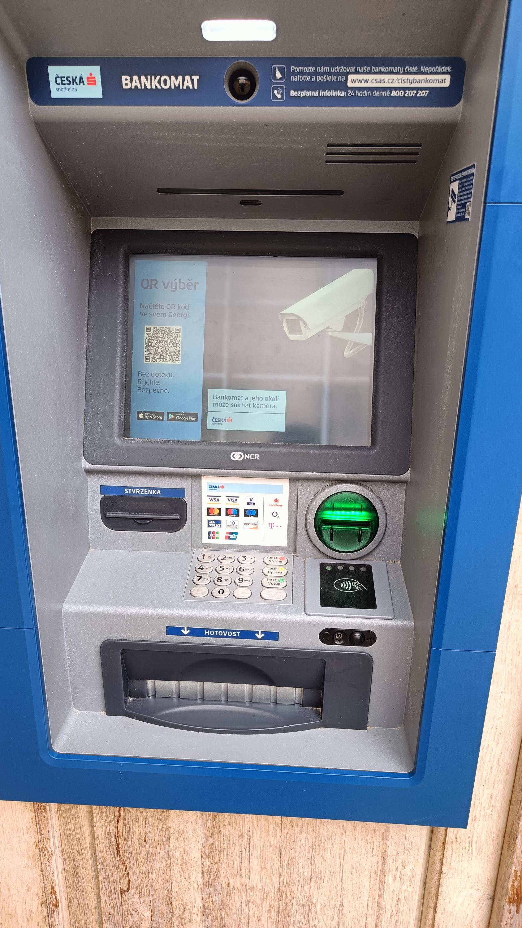 Bankomat České spořitelny foto 2