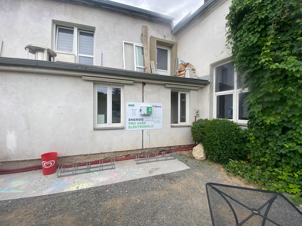 Nabíjecí stanice Restaurace Veselka Litomyšl foto 2