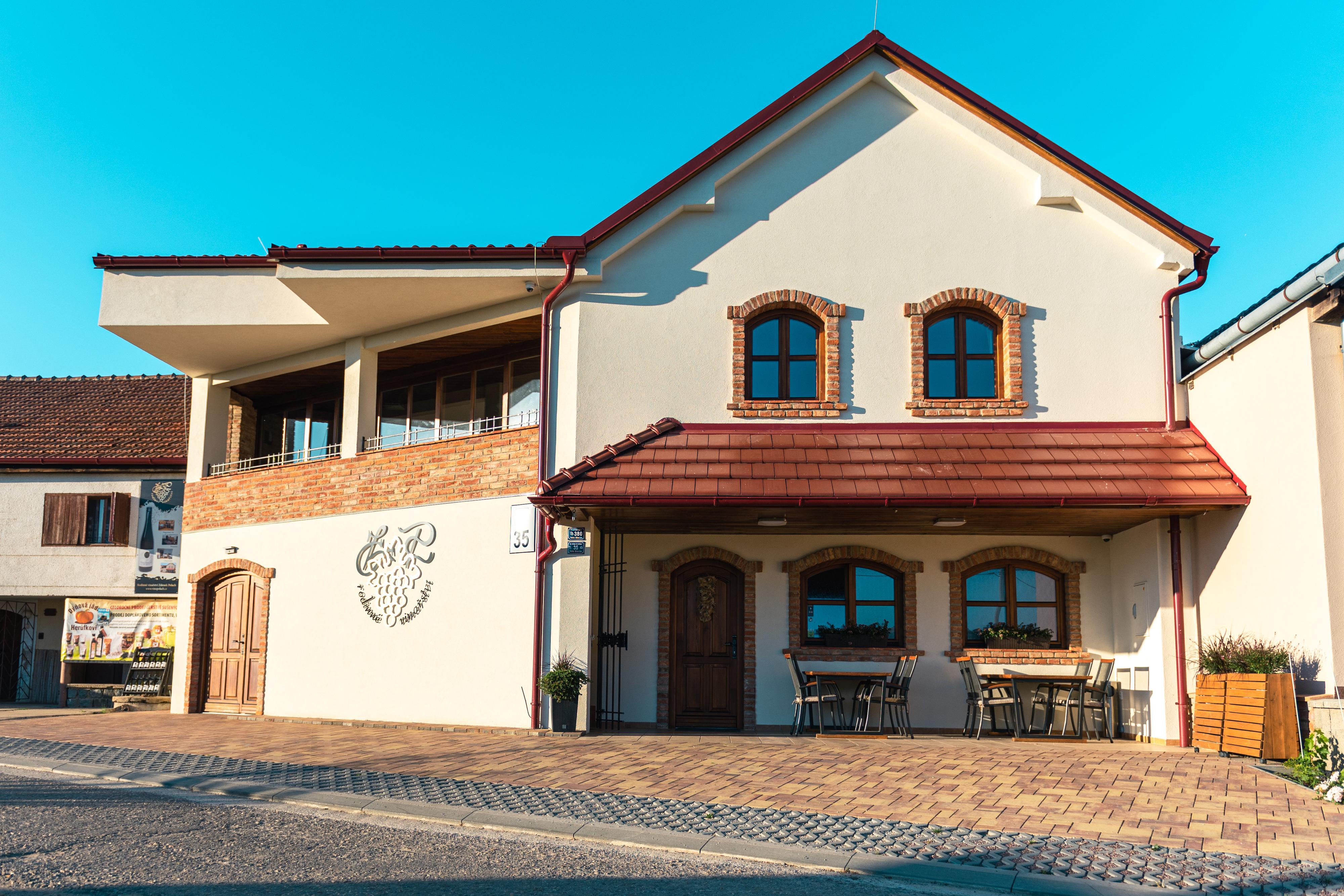 Rodinné vinařství Zdenek Polach foto 1