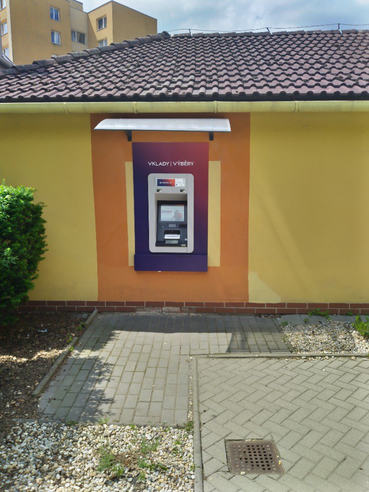 Bankomat MONETA Bank vkladový foto 2