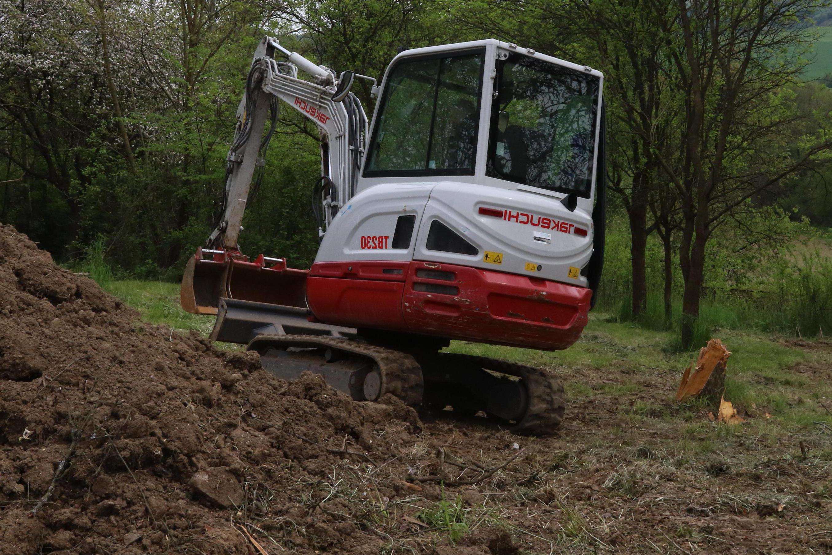 Jiří Večerka - Zemní a výkopové práce