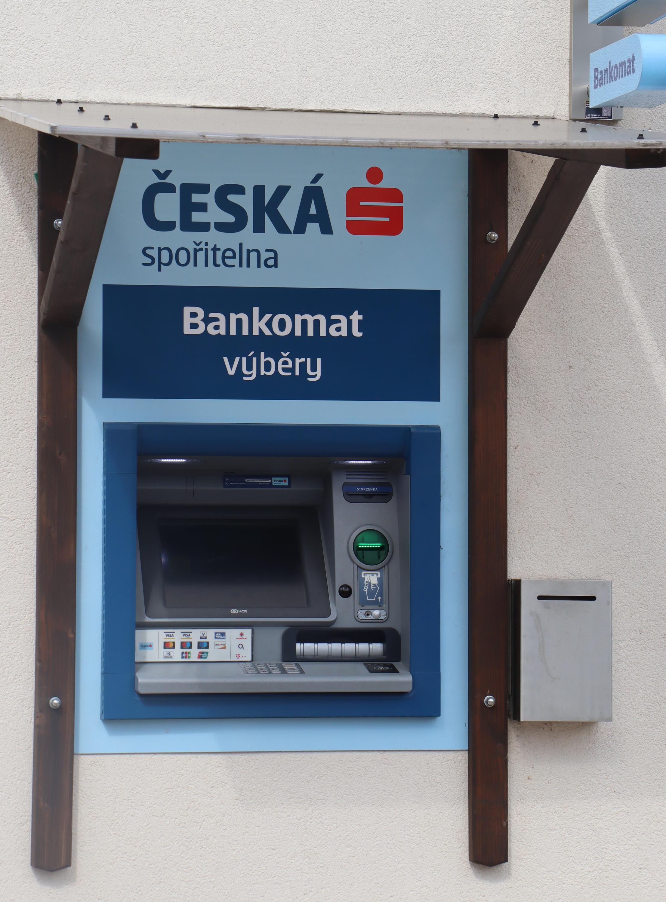 Bankomat České spořitelny foto 1