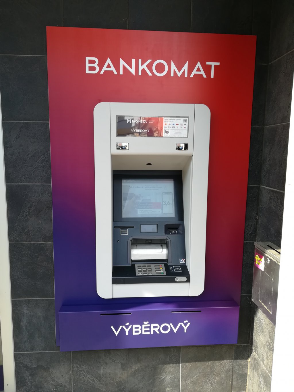 Bankomat MONETA Money Bank foto 2