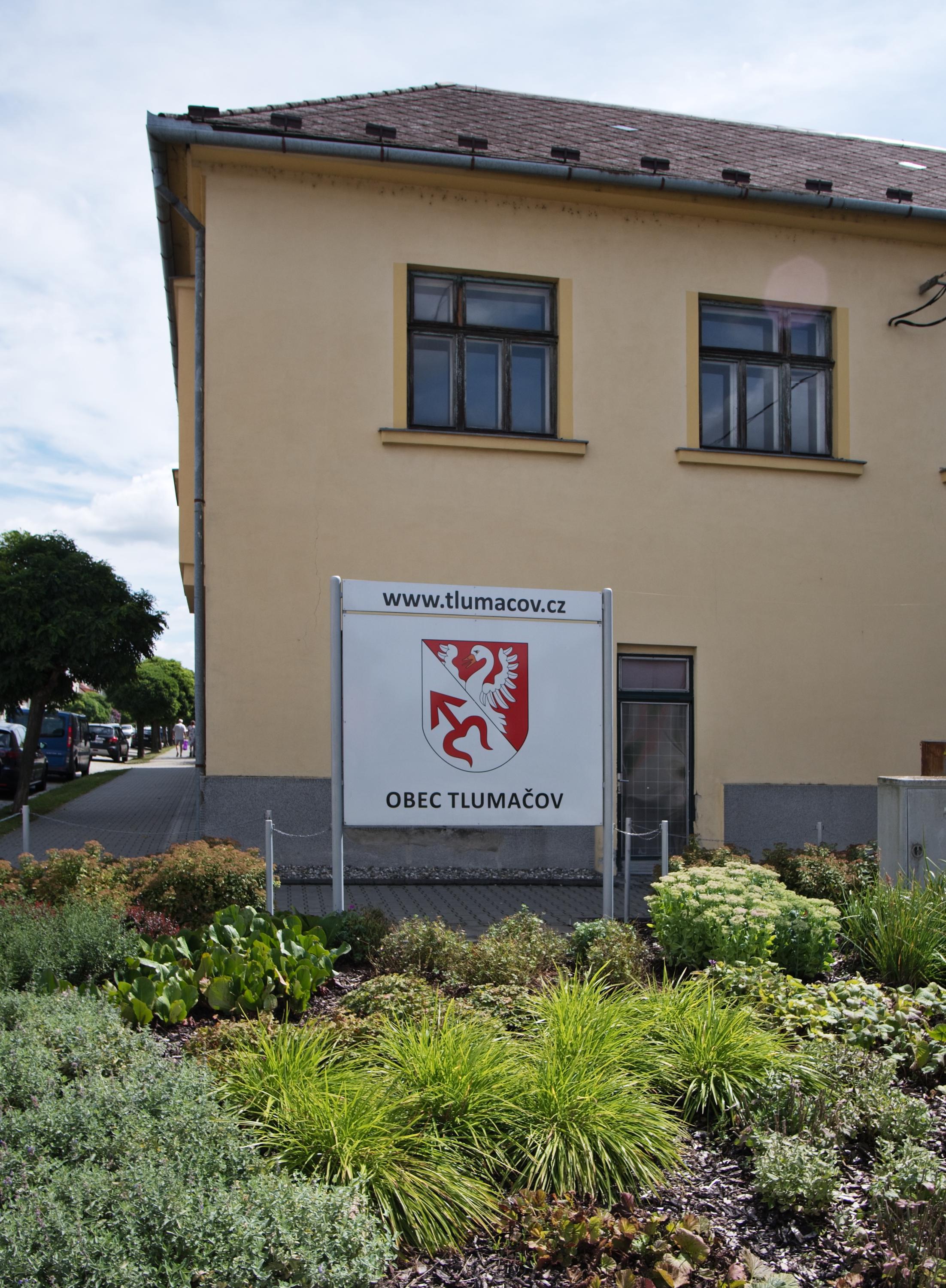 Tlumačov - obecní úřad foto 3