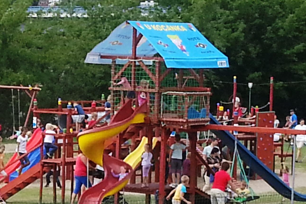 Dětské hřiště U Kocánka foto 2