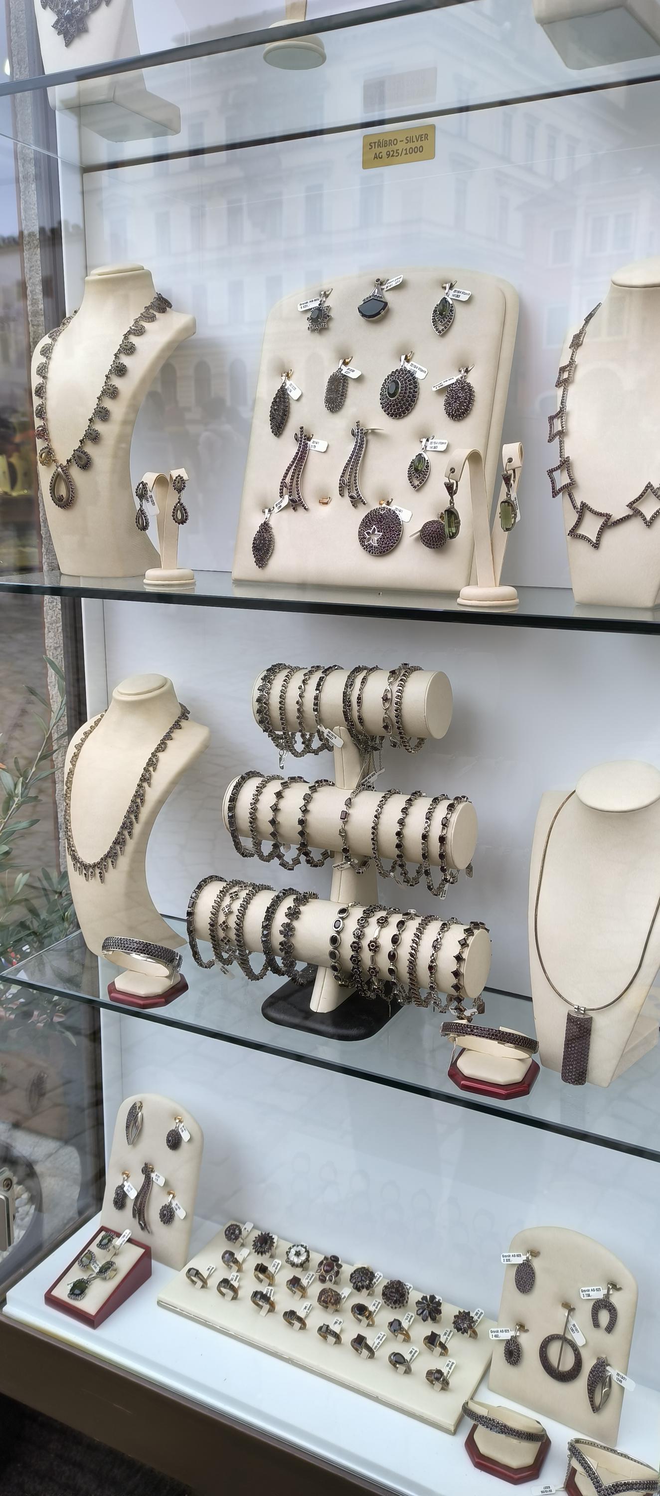 TONI-ZLATNICTVÍ-JUIVELIER, s.r.o. foto 2