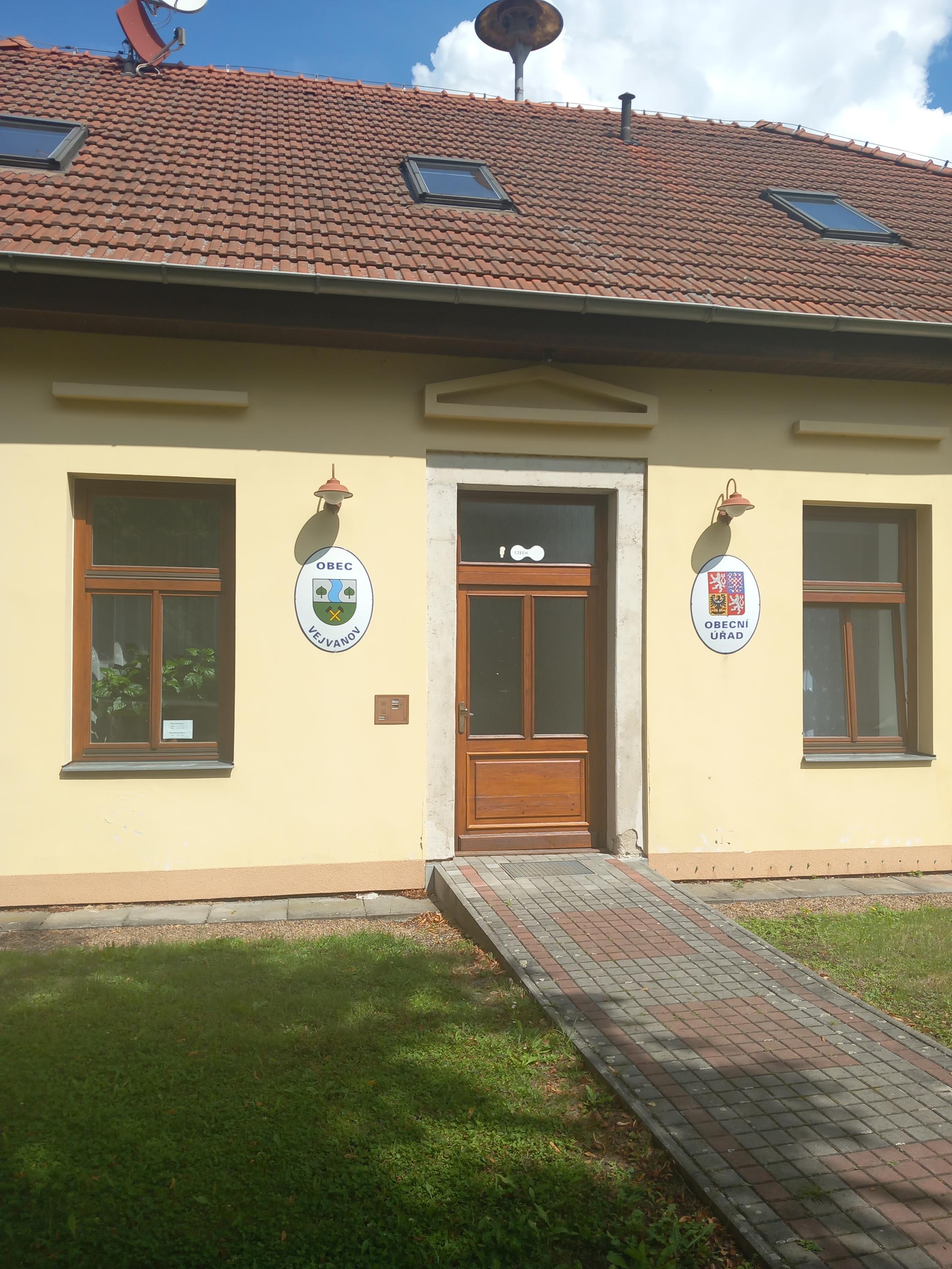 Vejvanov - obecní úřad foto 2
