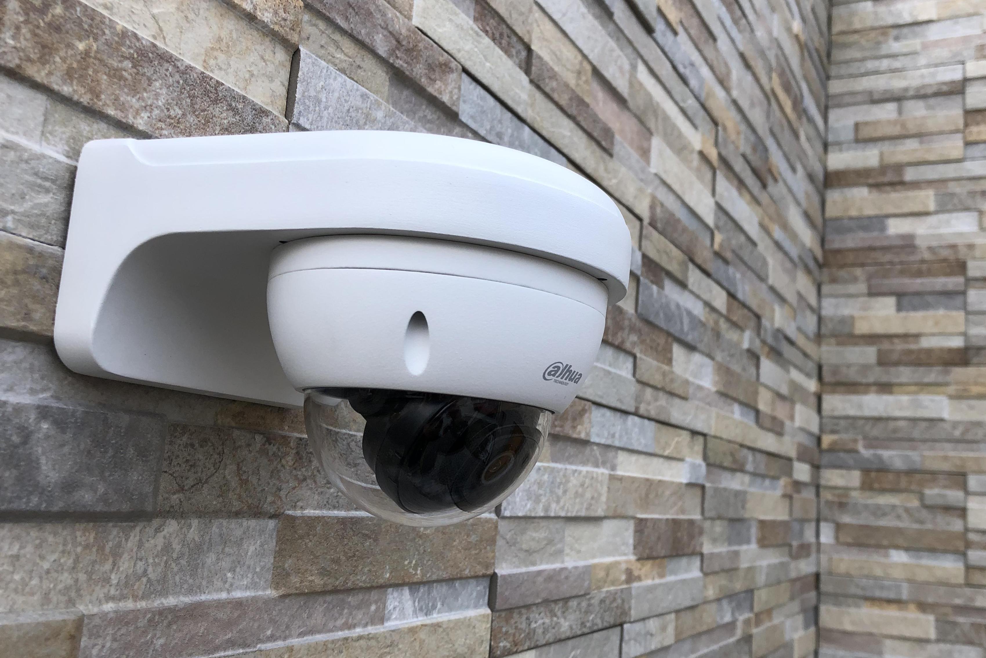 E + M plus spol. s r.o.