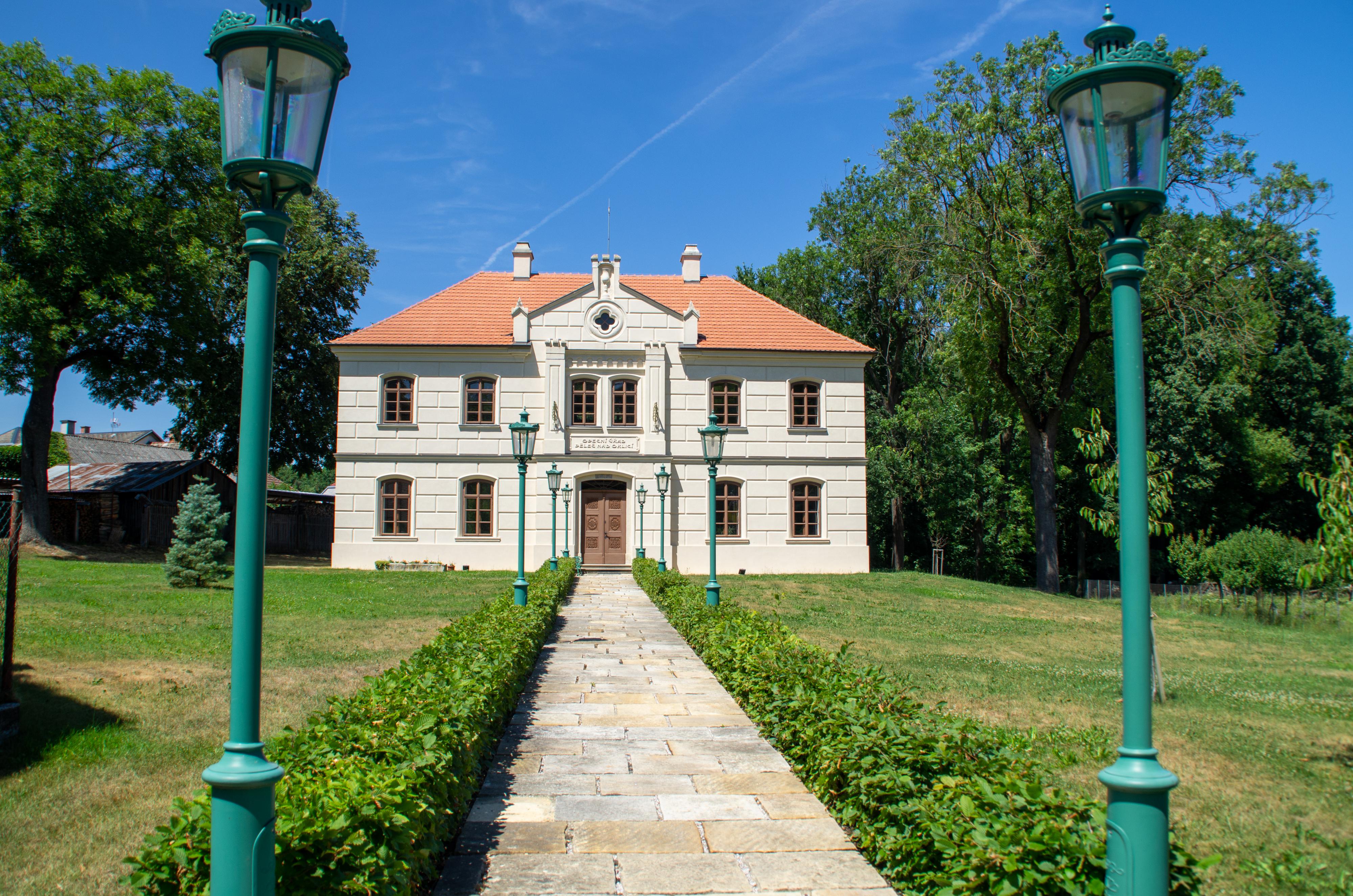 Běleč nad Orlicí - obecní úřad foto 6