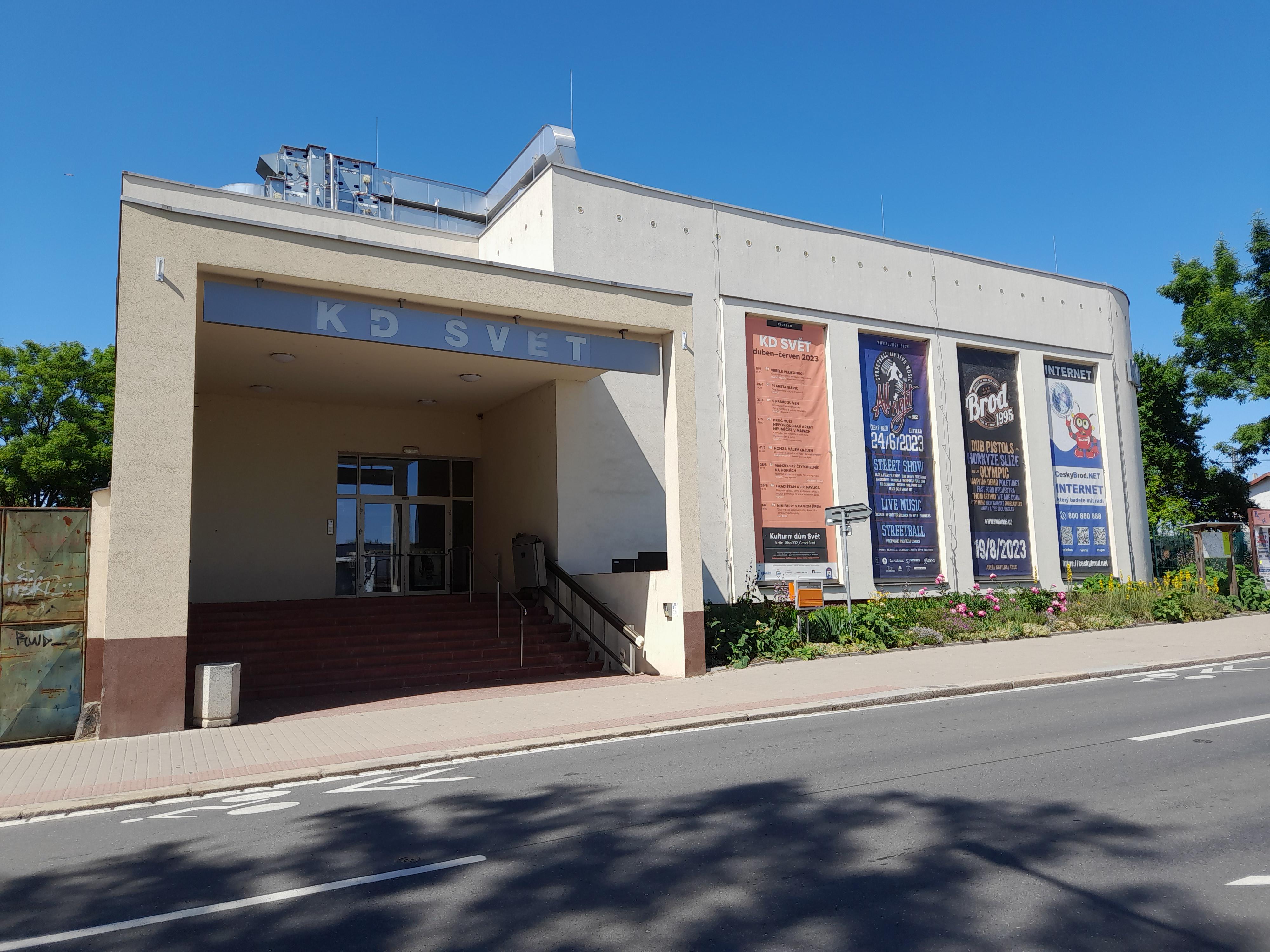 Kulturní dům Svět foto 2