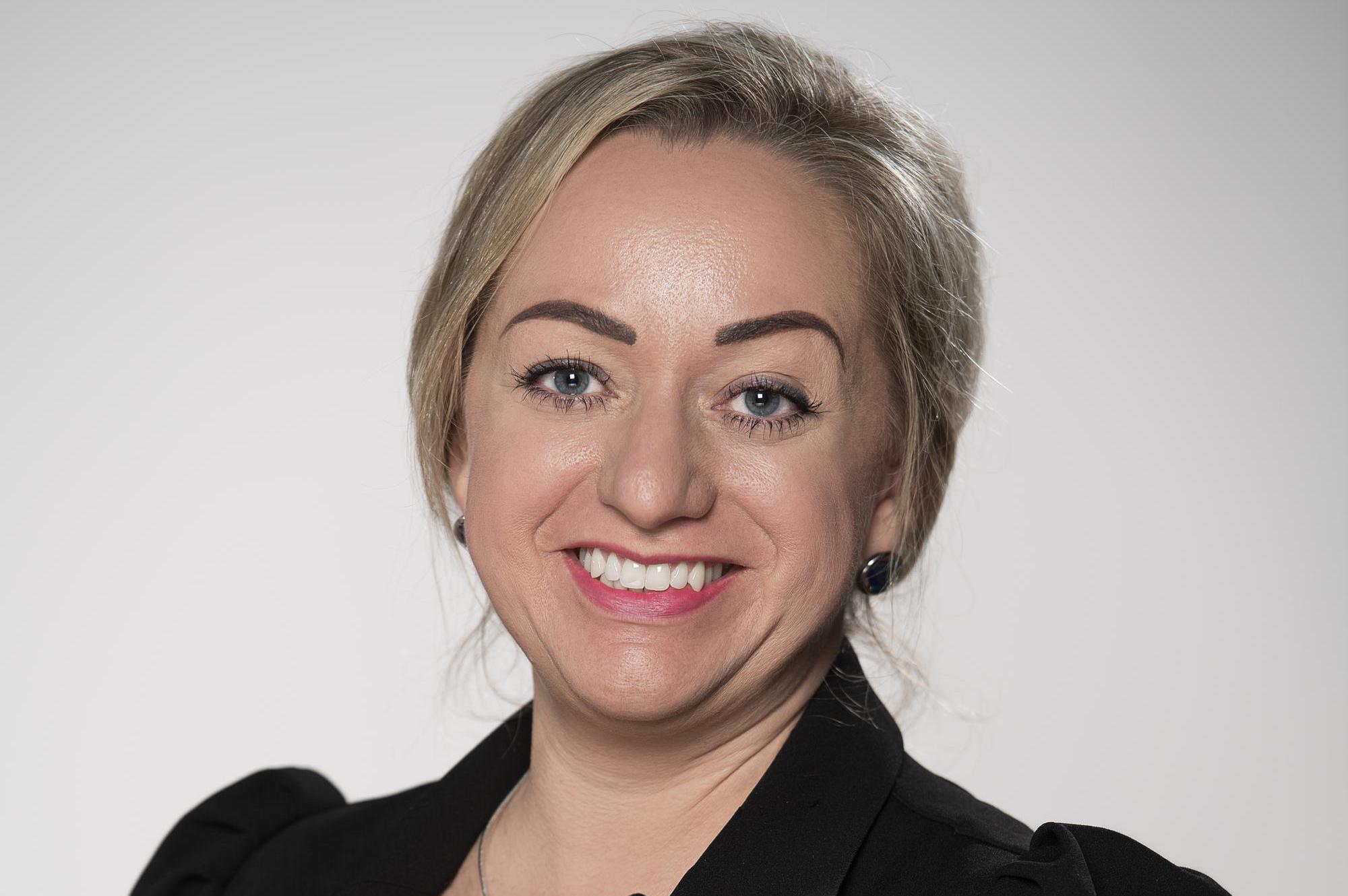 Lenka Hrušková-certifikovaný makléř RE/MAX 4 you