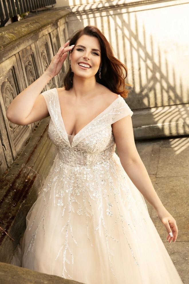 Laven půjčovna šatů foto 3