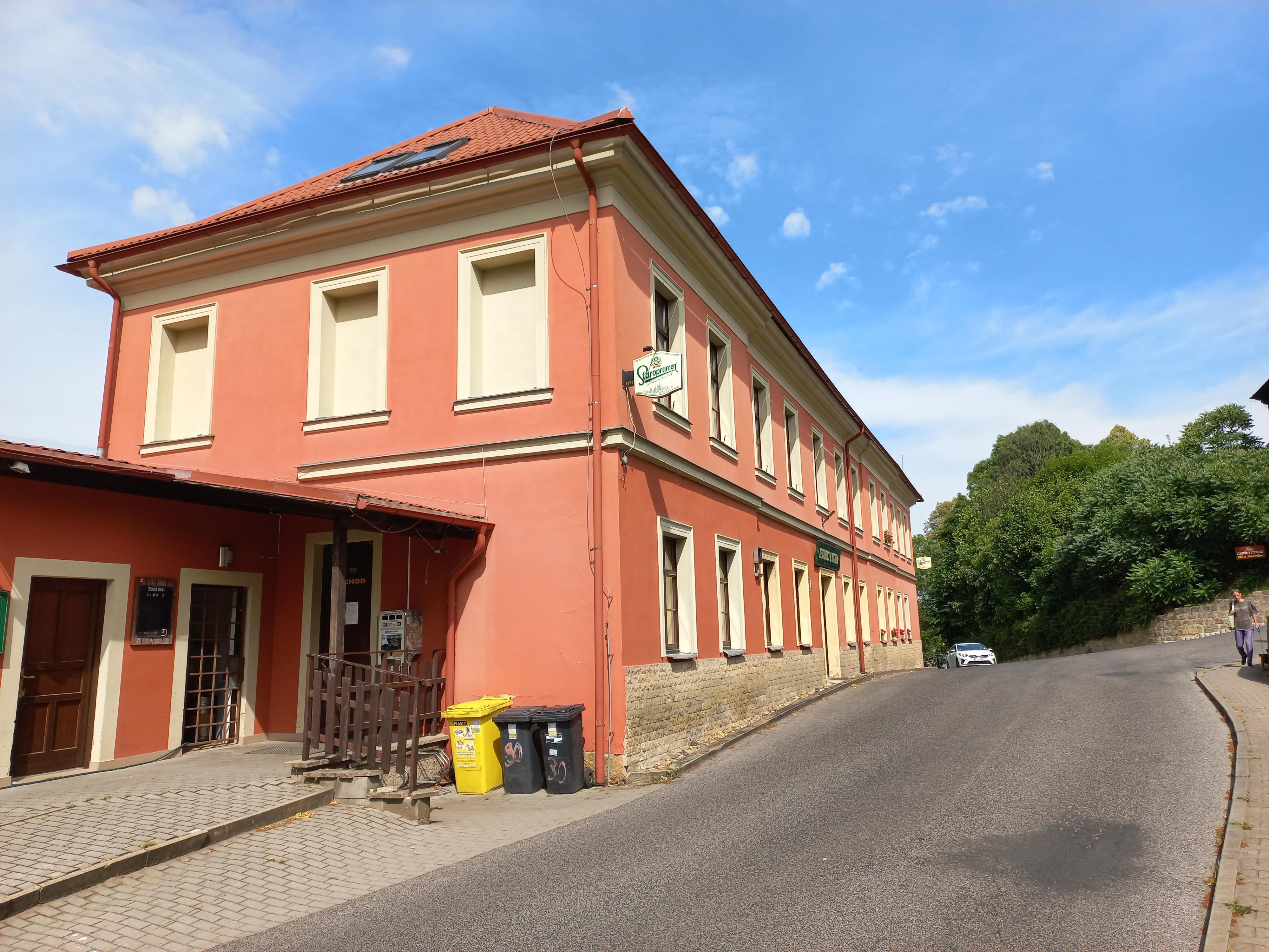 Restaurace U kostela