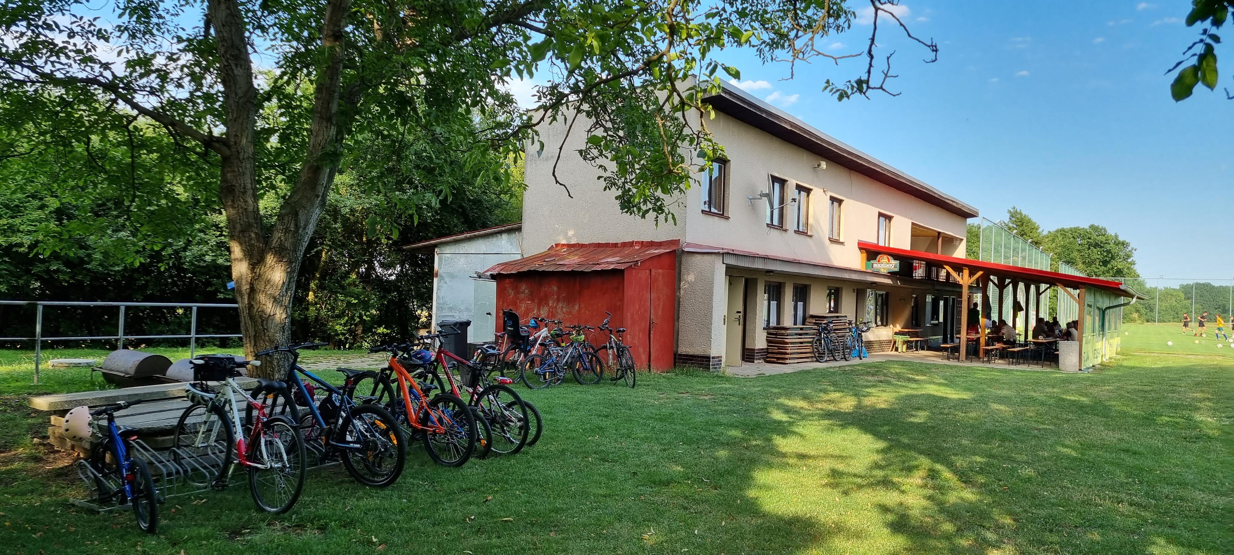 Hospoda u hřiště foto 4