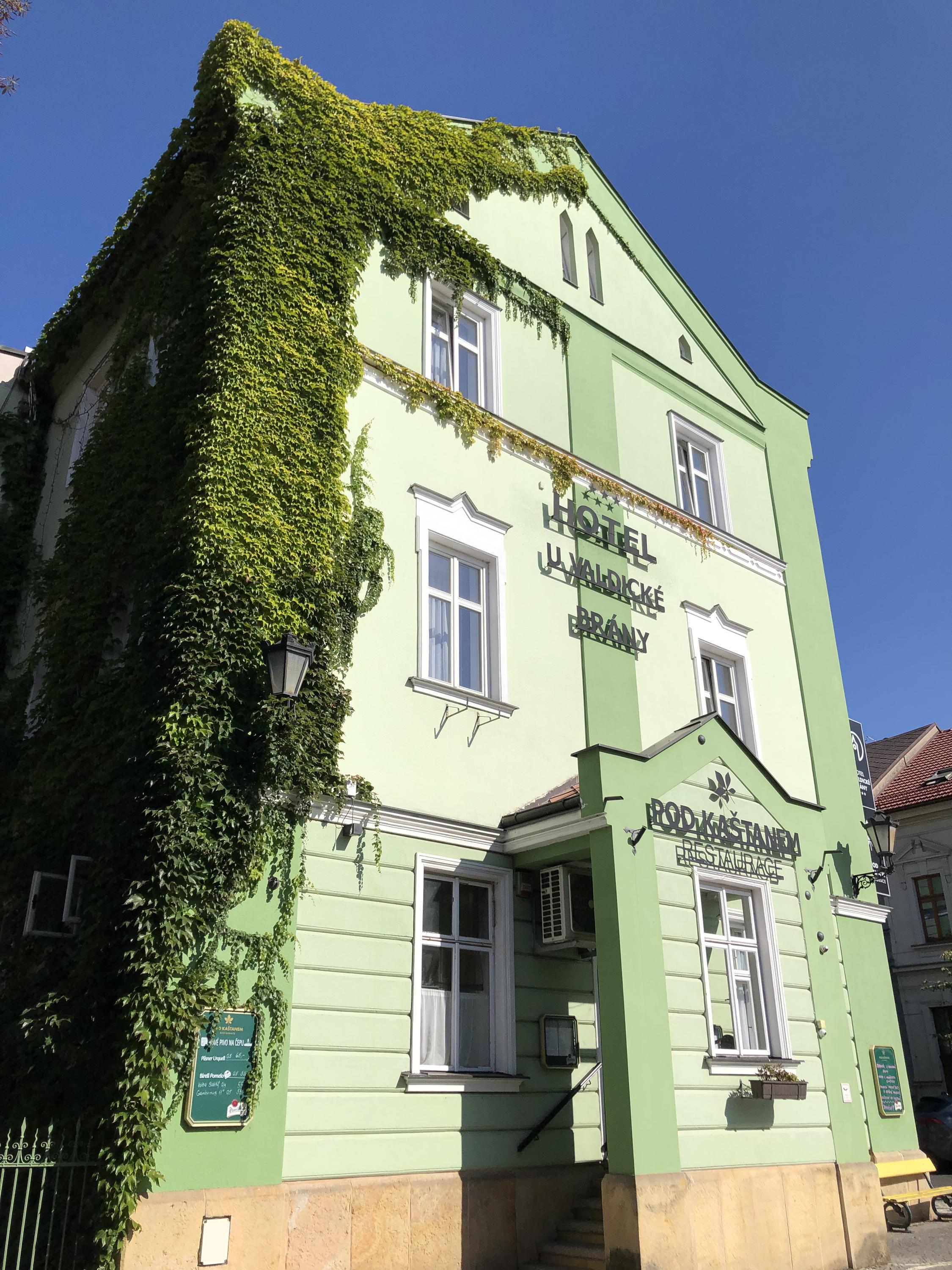 Restaurace Pod Kaštanem foto 3