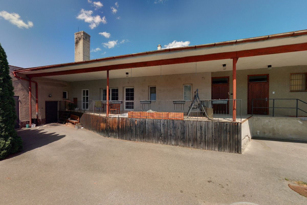 Smíšené zboží Dzbel Jesenec foto 3