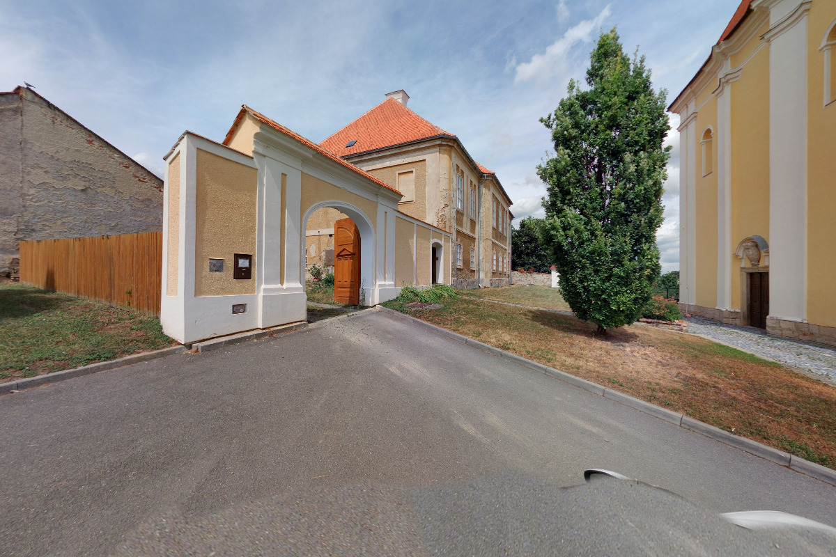 Římskokatolická farnost Určice foto 2