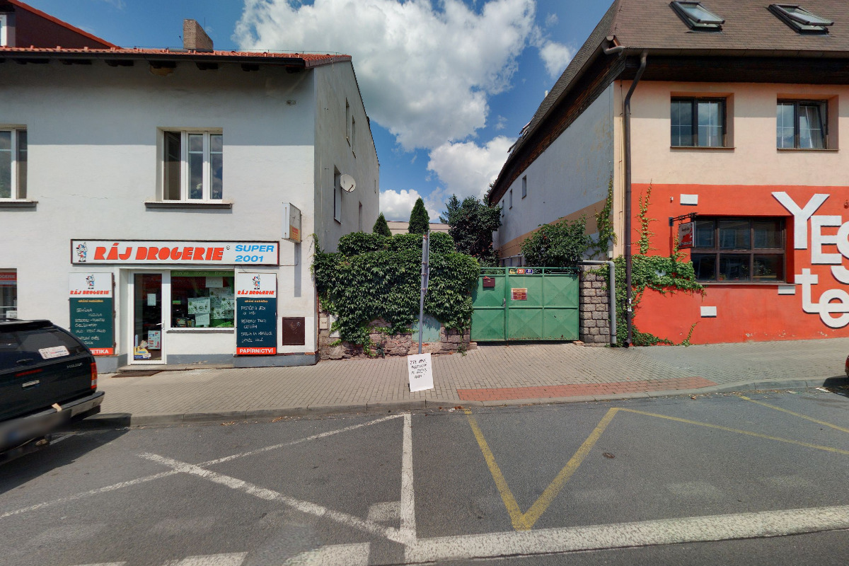 Urban Uhlíř nábytek