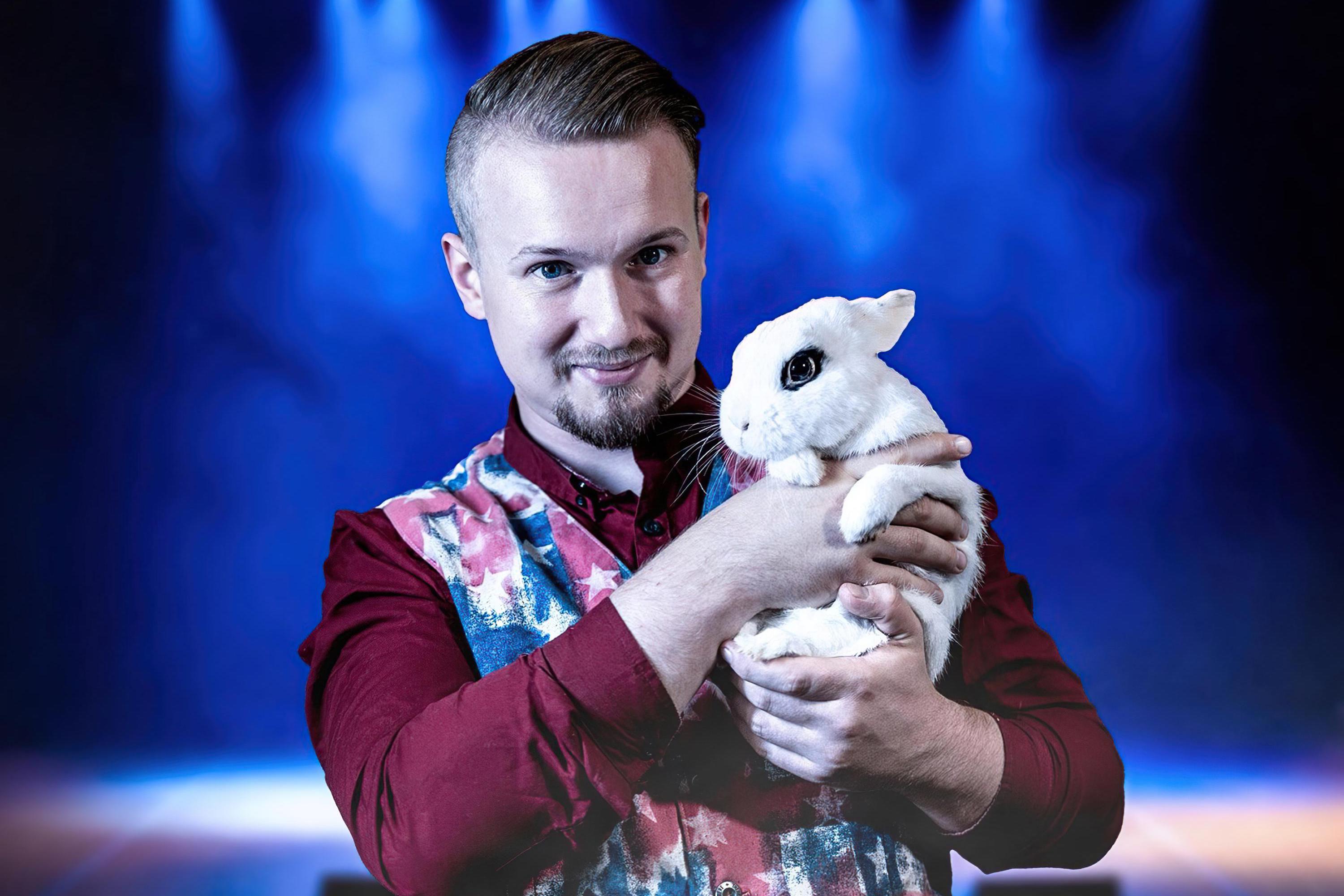 Kouzelník Jakub Bílek - kouzelník pro děti k narozeninám